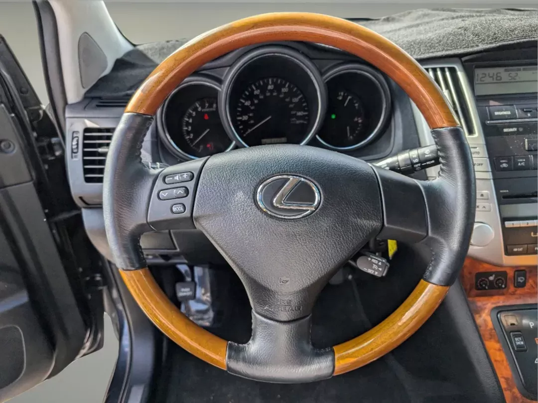 2007 /Black Lexus RX 350 (2T2GK31U37C) with an Gas V6 3.5L/210 engine, 5-Speed Automatic transmission, located at 3959 U.S. 80 W, Phenix City, AL, 36870, (334) 297-4885, 32.469296, -85.135185 - 2007 Lexus RX 350 - Photo#12