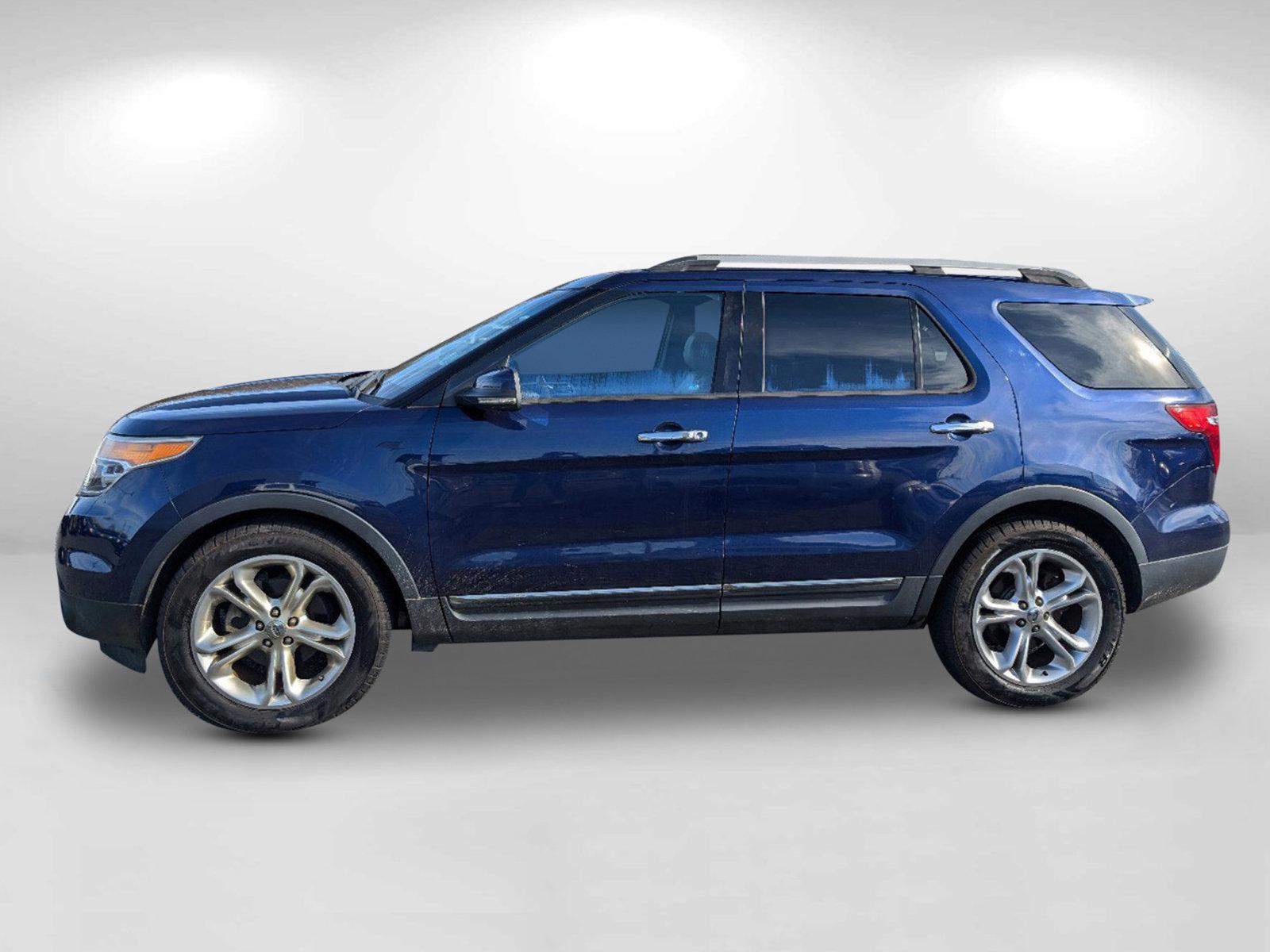 2011 Ford Explorer Limited (1FMHK7F89BG) with an Gas V6 3.5L/213 engine, 6-Speed Automatic w/OD transmission, located at 1430 Gateway Drive, Opelika, AL, 36801, (334) 239-0944, 32.637871, -85.409790 - 2011 Ford Explorer Limited - Photo#2