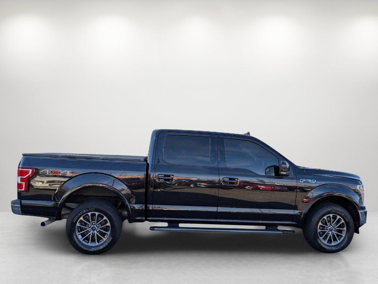 2019 Ford F-150 LARIAT (1FTEW1E52KF) with an Regular Unleaded V-8 5.0 L/302 engine, 10-Speed Automatic w/OD transmission, located at 1430 Gateway Drive, Opelika, AL, 36801, (334) 239-0944, 32.637871, -85.409790 - 2019 Ford F-150 LARIAT - Photo#3