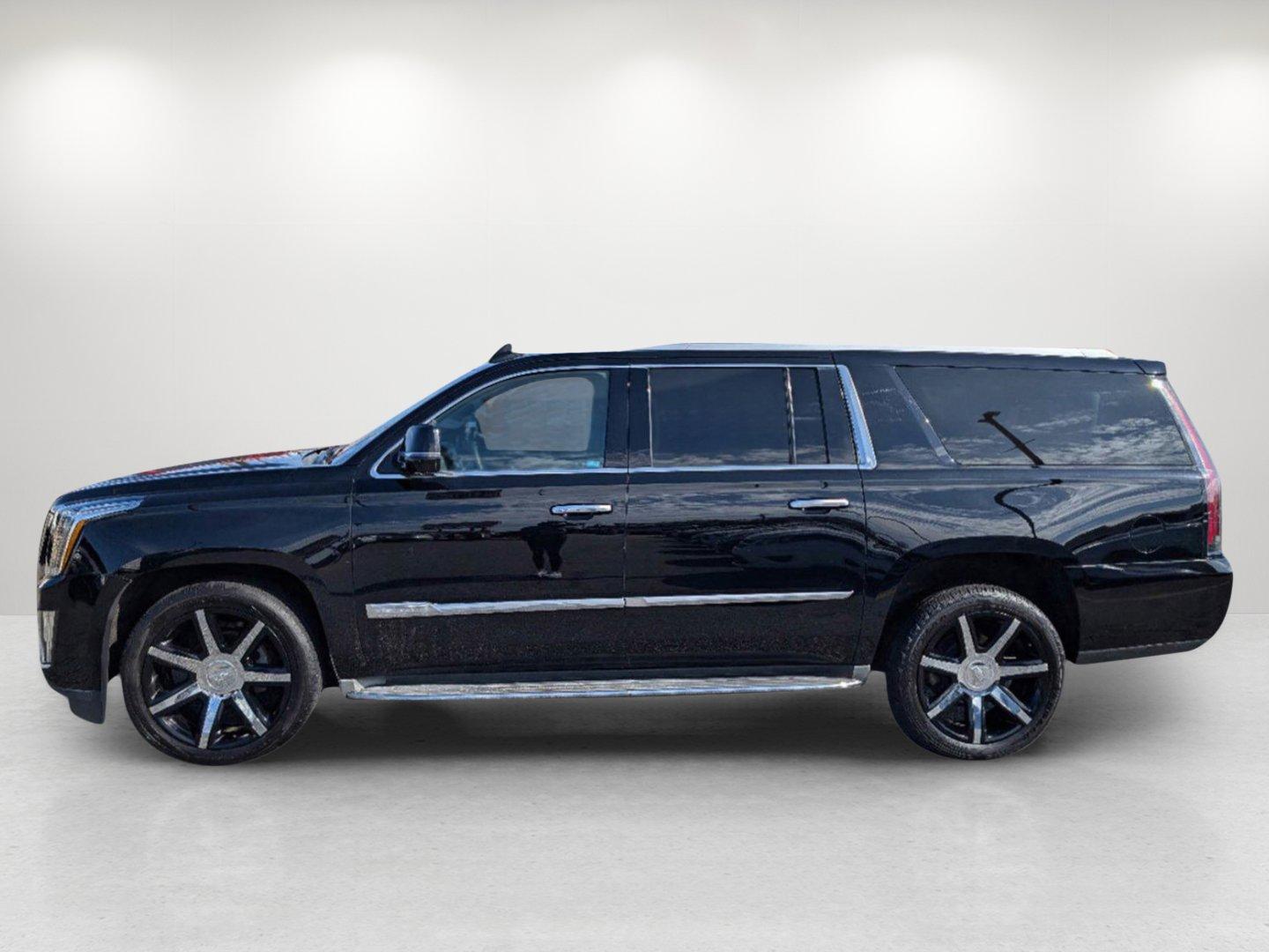 2016 /Jet Black Cadillac Escalade ESV Luxury Collection (1GYS4HKJ4GR) with an Gas V8 6.2L/376 engine, 8-Speed Automatic transmission, located at 521 Old Farm Lane Rd, Prattville, AL, 36066, (334) 325-1505, 32.482460, -86.416367 - 2016 Cadillac Escalade ESV Luxury Collection - Photo#7