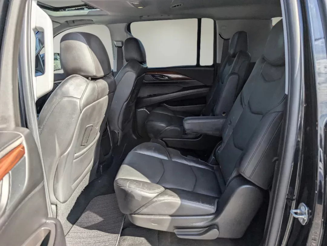 2016 /Jet Black Cadillac Escalade ESV Luxury Collection (1GYS4HKJ4GR) with an Gas V8 6.2L/376 engine, 8-Speed Automatic transmission, located at 521 Old Farm Lane Rd, Prattville, AL, 36066, (334) 325-1505, 32.482460, -86.416367 - 2016 Cadillac Escalade ESV Luxury Collection - Photo#11
