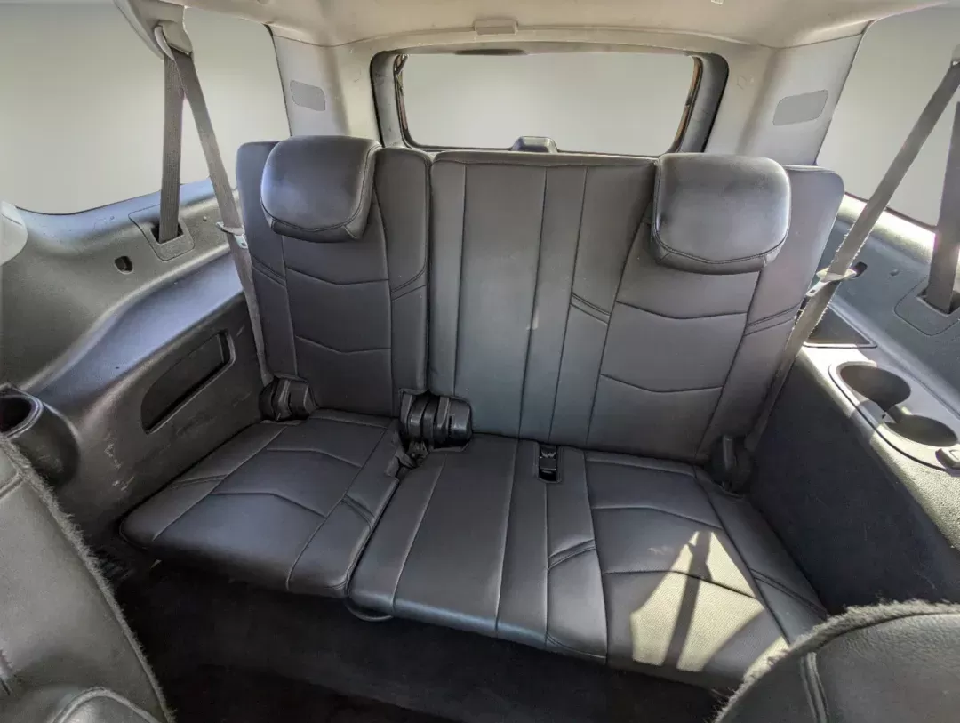 2016 /Jet Black Cadillac Escalade ESV Luxury Collection (1GYS4HKJ4GR) with an Gas V8 6.2L/376 engine, 8-Speed Automatic transmission, located at 521 Old Farm Lane Rd, Prattville, AL, 36066, (334) 325-1505, 32.482460, -86.416367 - 2016 Cadillac Escalade ESV Luxury Collection - Photo#15