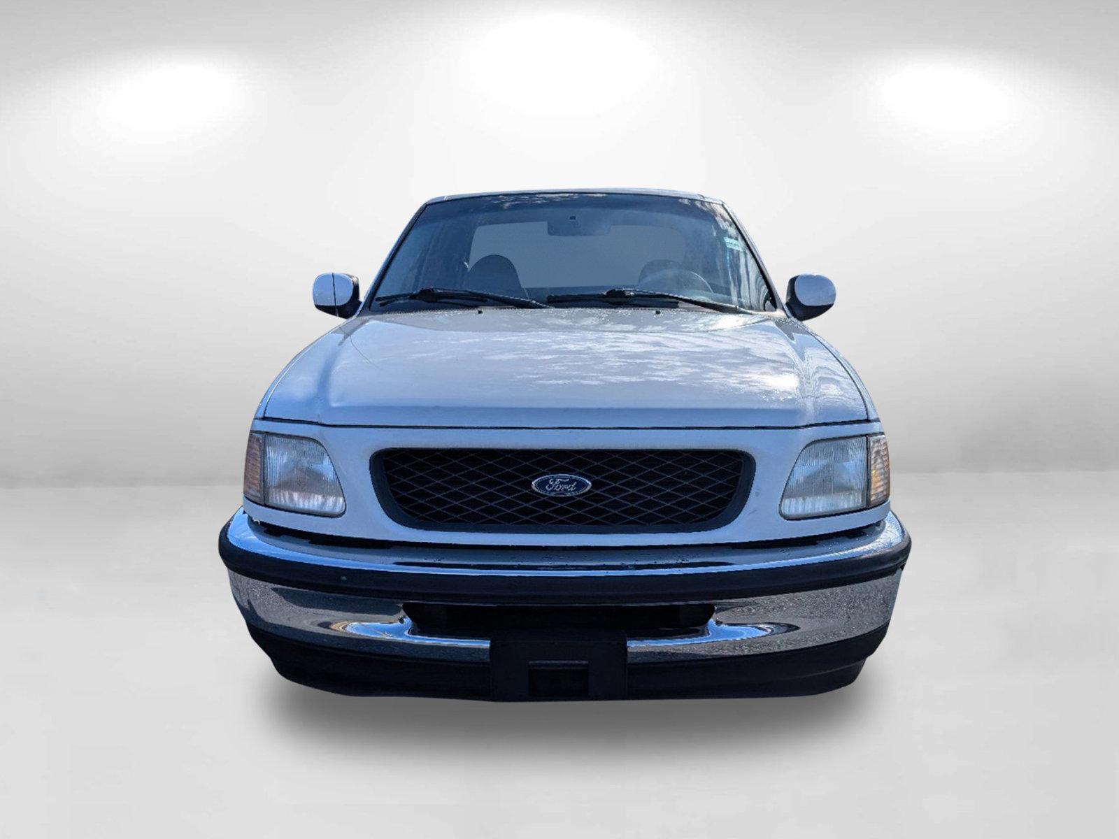 1998 Ford F-150 Lariat (1FTZX1766WN) with an Gas V8 4.6L/281 engine, located at 3959 U.S. 80 W, Phenix City, AL, 36870, (334) 297-4885, 32.469296, -85.135185 - 1998 Ford F-150 Lariat - Photo#5