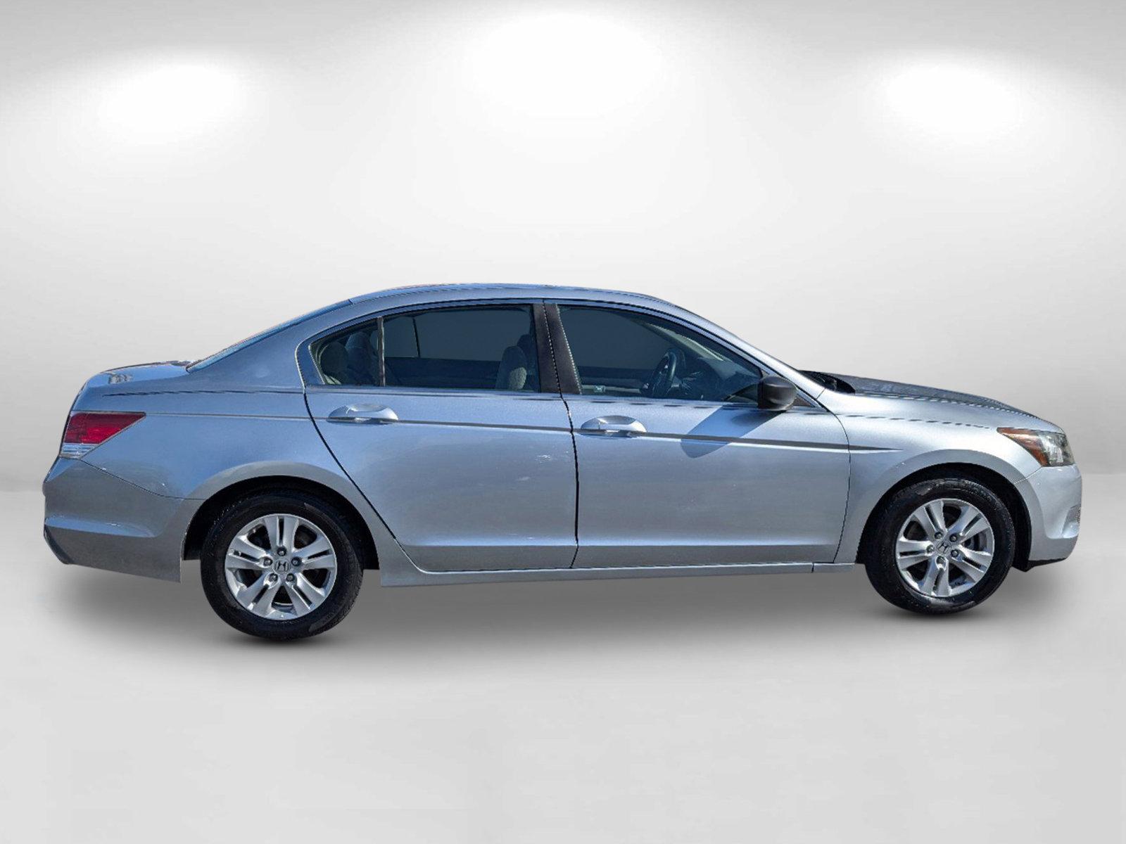 2009 Honda Accord Sdn LX-P (1HGCP26469A) with an Gas I4 2.4L/144 engine, 5-Speed Automatic transmission, located at 3959 U.S. 80 W, Phenix City, AL, 36870, (334) 297-4885, 32.469296, -85.135185 - 2009 Honda Accord Sdn LX-P - Photo#7