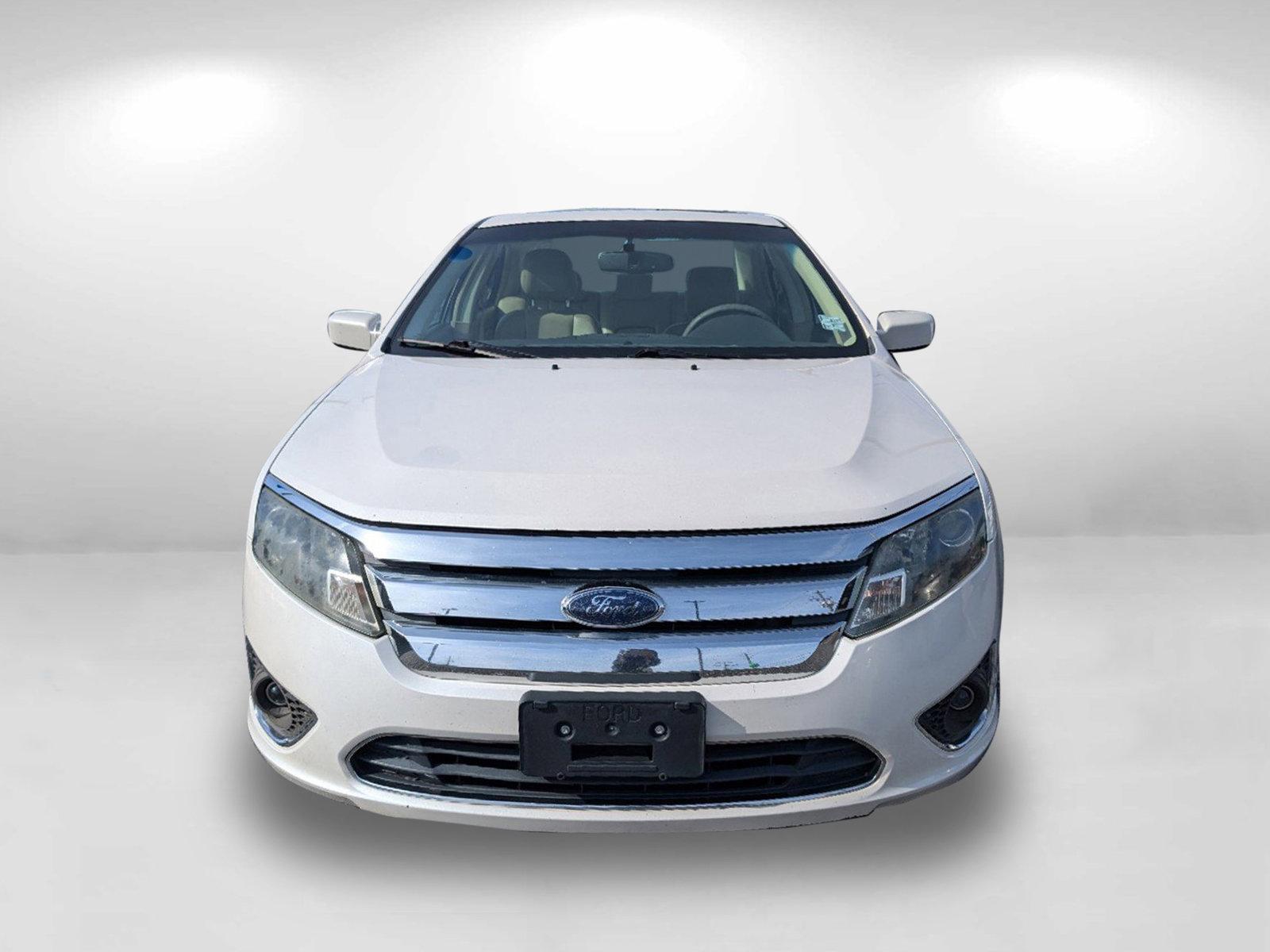 2010 Ford Fusion SEL (3FAHP0JA0AR) with an Gas I4 2.5L/152 engine, 6-Speed Automatic transmission, located at 3959 U.S. 80 W, Phenix City, AL, 36870, (334) 297-4885, 32.469296, -85.135185 - 2010 Ford Fusion SEL - Photo#4