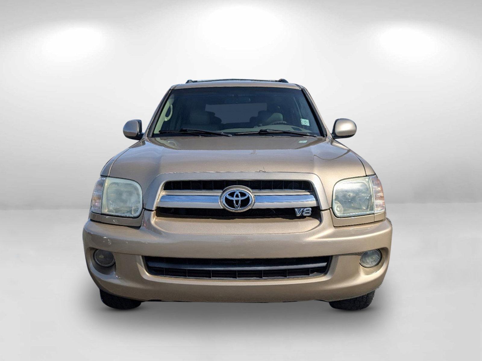 2005 Toyota Sequoia SR5 (5TDZT34A65S) with an Gas V8 4.7L/285 engine, 5-Speed Automatic w/OD transmission, located at 7000 Northlake Connector, Columbus, GA, 31904, (706) 987-8085, 32.524975, -84.978134 - 2005 Toyota Sequoia SR5 - Photo#1