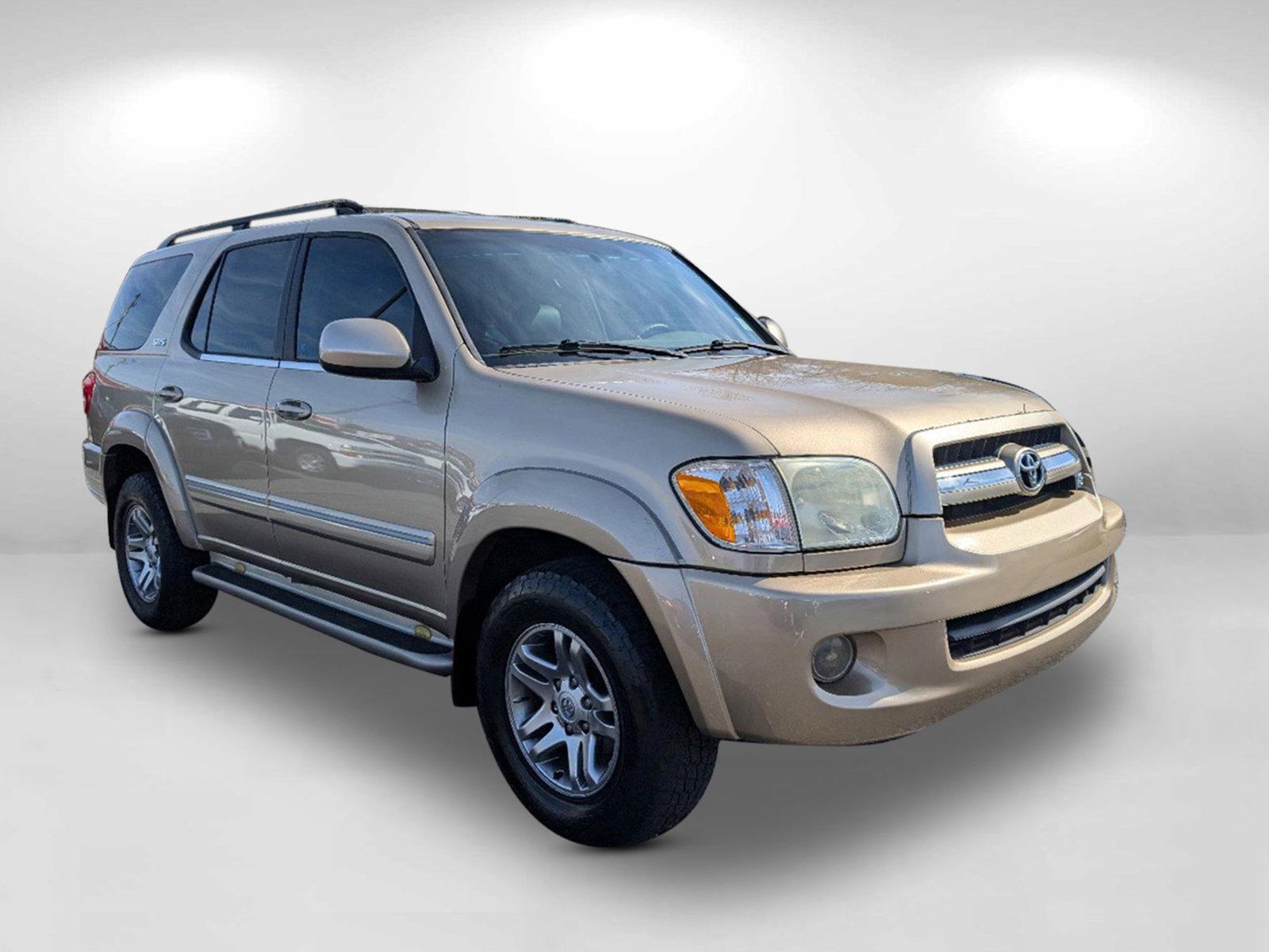 2005 Toyota Sequoia SR5 (5TDZT34A65S) with an Gas V8 4.7L/285 engine, 5-Speed Automatic w/OD transmission, located at 7000 Northlake Connector, Columbus, GA, 31904, (706) 987-8085, 32.524975, -84.978134 - 2005 Toyota Sequoia SR5 - Photo#2