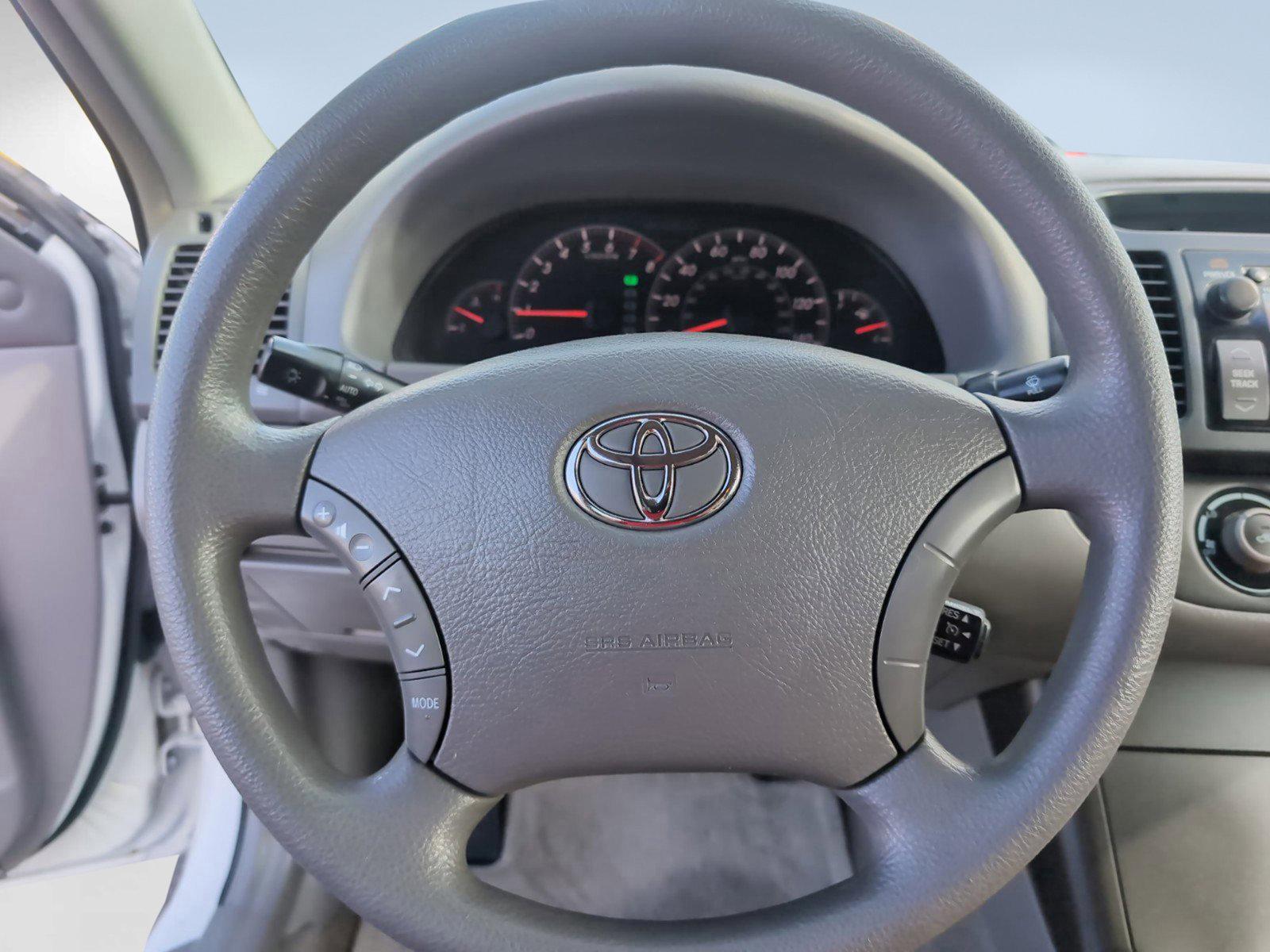 2005 Toyota Camry LE (4T1BE32K75U) with an Gas I4 2.4L/146 engine, 5-Speed Automatic w/OD transmission, located at 521 Old Farm Lane Rd, Prattville, AL, 36066, (334) 325-1505, 32.482460, -86.416367 - 2005 Toyota Camry LE - Photo#12