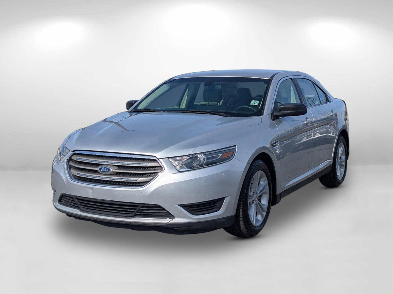 photo of 2016 Ford Taurus SE