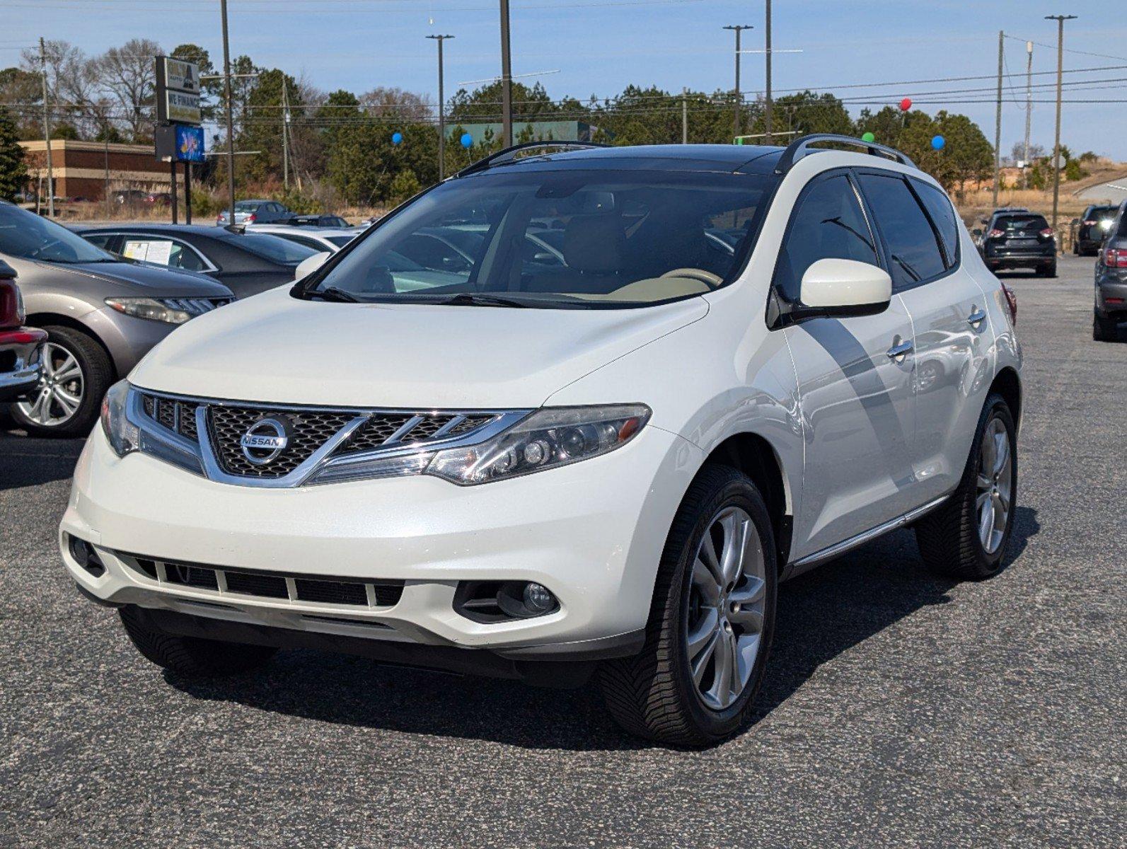 photo of 2011 Nissan Murano LE