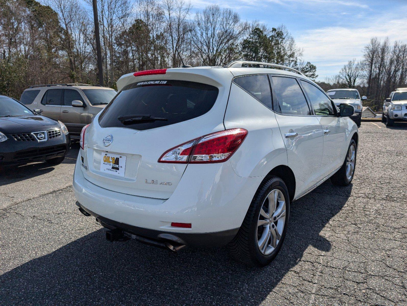 2011 /Beige Nissan Murano LE (JN8AZ1MW4BW) with an Gas V6 3.5L/ engine, 1-Speed Continuously Variable Ratio transmission, located at 7000 Northlake Connector, Columbus, GA, 31904, (706) 987-8085, 32.524975, -84.978134 - 2011 Nissan Murano LE - Photo#4