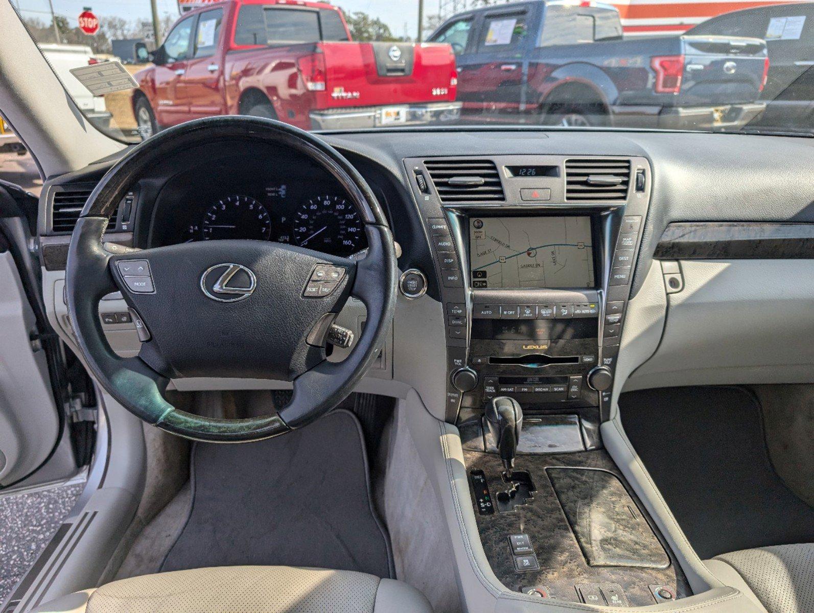 2008 Lexus LS 460 (JTHBL46F585) with an Gas V8 4.6L/281 engine, 8-Speed Automatic w/OD transmission, located at 3959 U.S. 80 W, Phenix City, AL, 36870, (334) 297-4885, 32.469296, -85.135185 - 2008 Lexus LS 460 - Photo#11