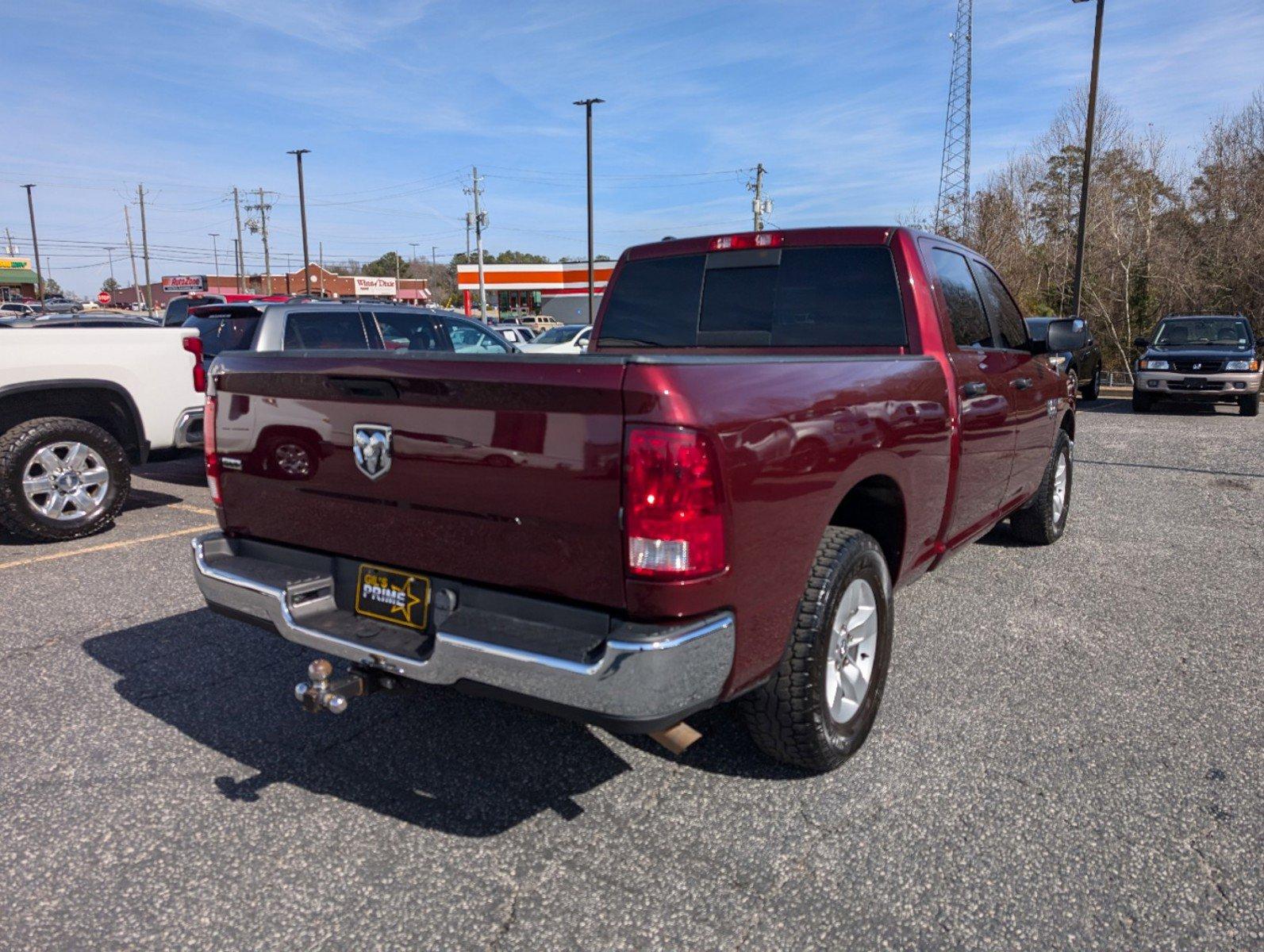 2020 /Diesel Gray/Black Ram 1500 Classic SLT (1C6RR6TT7LS) with an Regular Unleaded V-8 5.7 L/345 engine, 8-Speed Automatic w/OD transmission, located at 3959 U.S. 80 W, Phenix City, AL, 36870, (334) 297-4885, 32.469296, -85.135185 - 2020 Ram 1500 Classic SLT - Photo#4