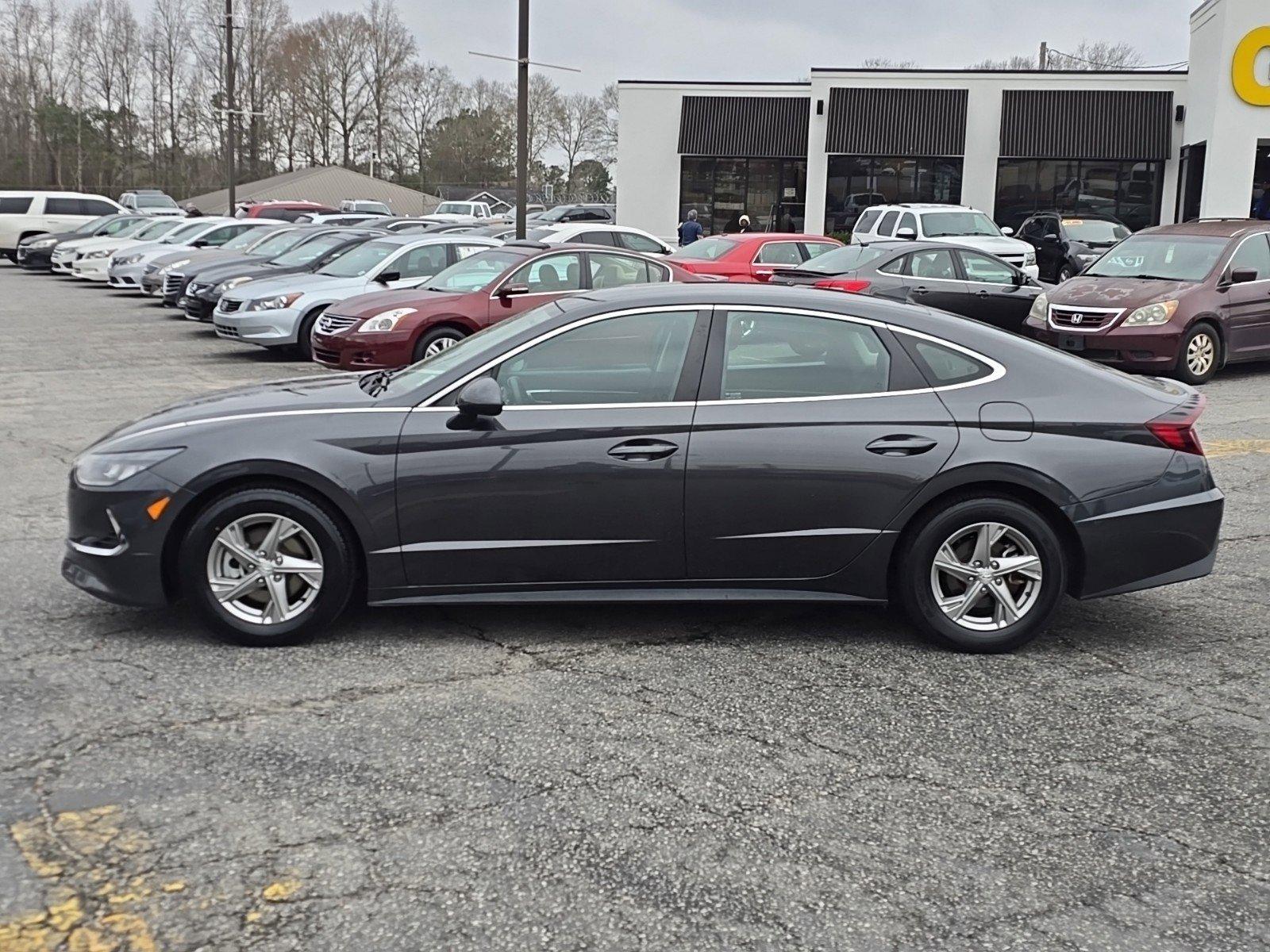 2021 /Black Hyundai Sonata SE (5NPEG4JA9MH) with an Regular Unleaded I-4 2.5 L/152 engine, 8-Speed Automatic w/OD transmission, located at 1430 Gateway Drive, Opelika, AL, 36801, (334) 239-0944, 32.637871, -85.409790 - 2021 Hyundai Sonata SE - Photo#7