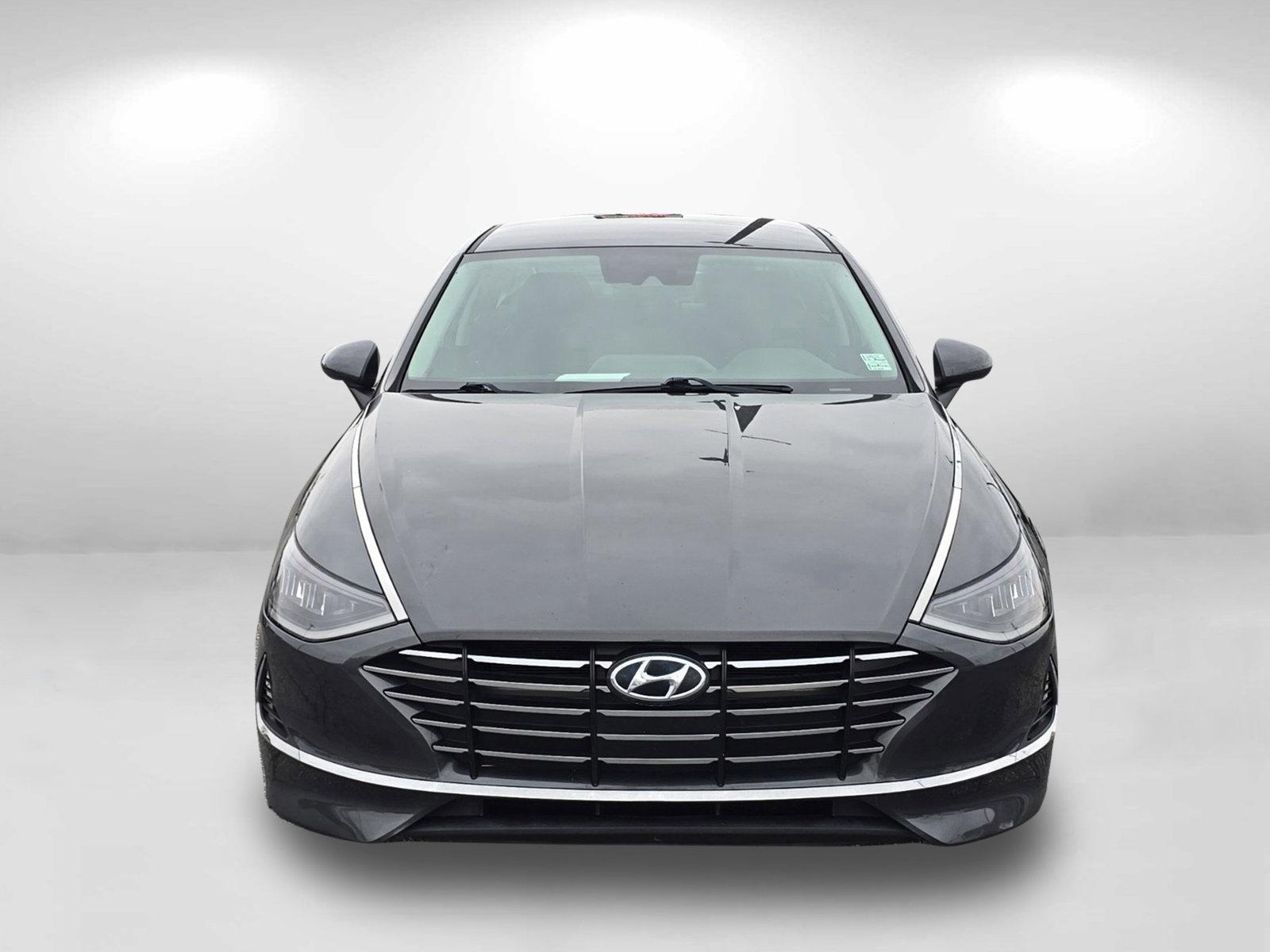 2021 /Black Hyundai Sonata SE (5NPEG4JA9MH) with an Regular Unleaded I-4 2.5 L/152 engine, 8-Speed Automatic w/OD transmission, located at 1430 Gateway Drive, Opelika, AL, 36801, (334) 239-0944, 32.637871, -85.409790 - 2021 Hyundai Sonata SE - Photo#19