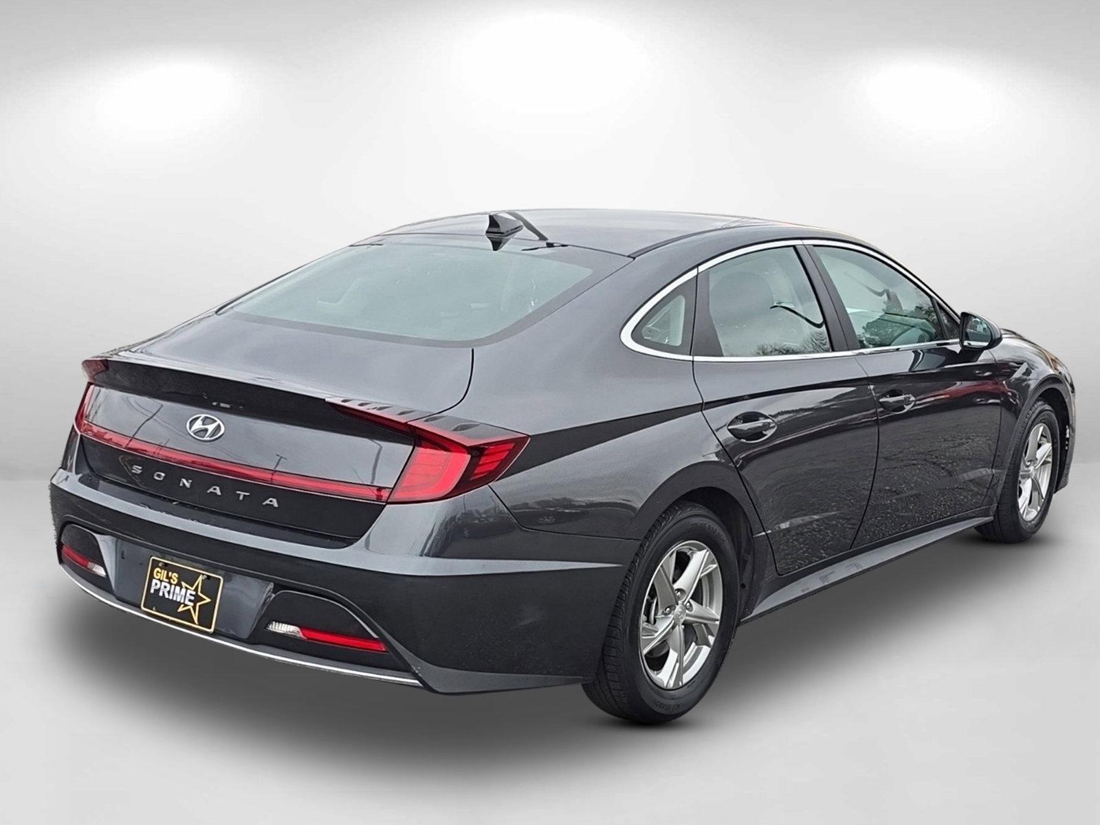 2021 /Black Hyundai Sonata SE (5NPEG4JA9MH) with an Regular Unleaded I-4 2.5 L/152 engine, 8-Speed Automatic w/OD transmission, located at 1430 Gateway Drive, Opelika, AL, 36801, (334) 239-0944, 32.637871, -85.409790 - 2021 Hyundai Sonata SE - Photo#22