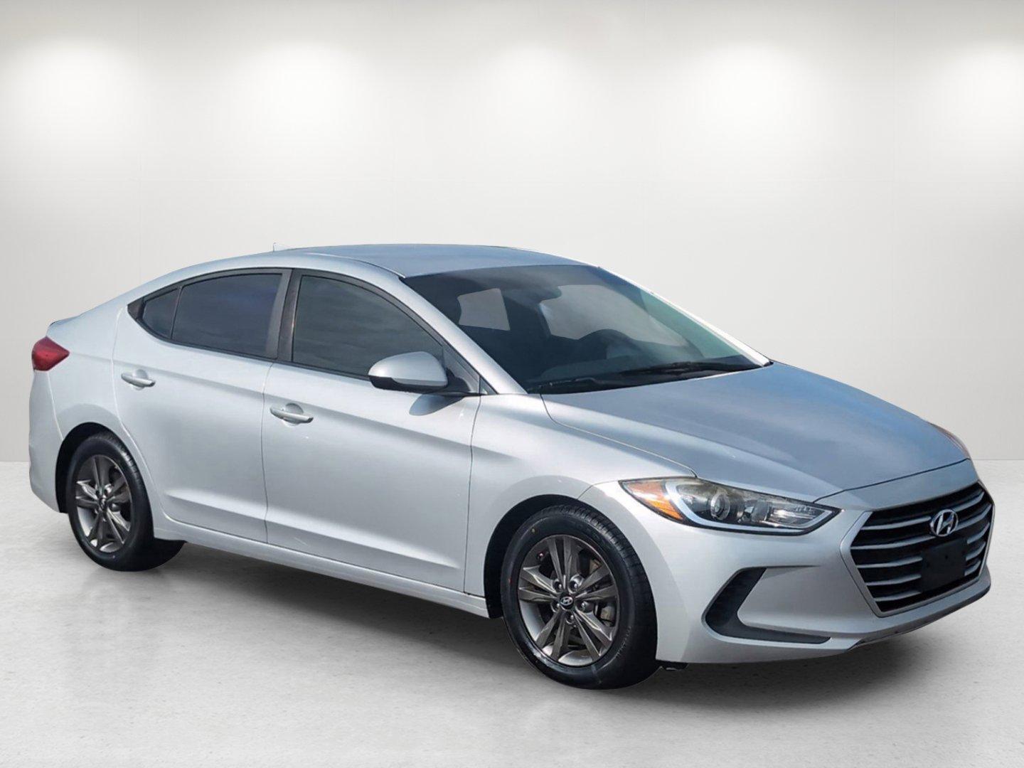 2018 /Gray Hyundai Elantra SEL (5NPD84LF1JH) with an Regular Unleaded I-4 2.0 L/122 engine, 6-Speed Automatic w/OD transmission, located at 804 22nd Ave, Phenix City, AL, 36870, (334) 297-1860, 32.484749, -85.024475 - 2018 Hyundai Elantra SEL - Photo#2