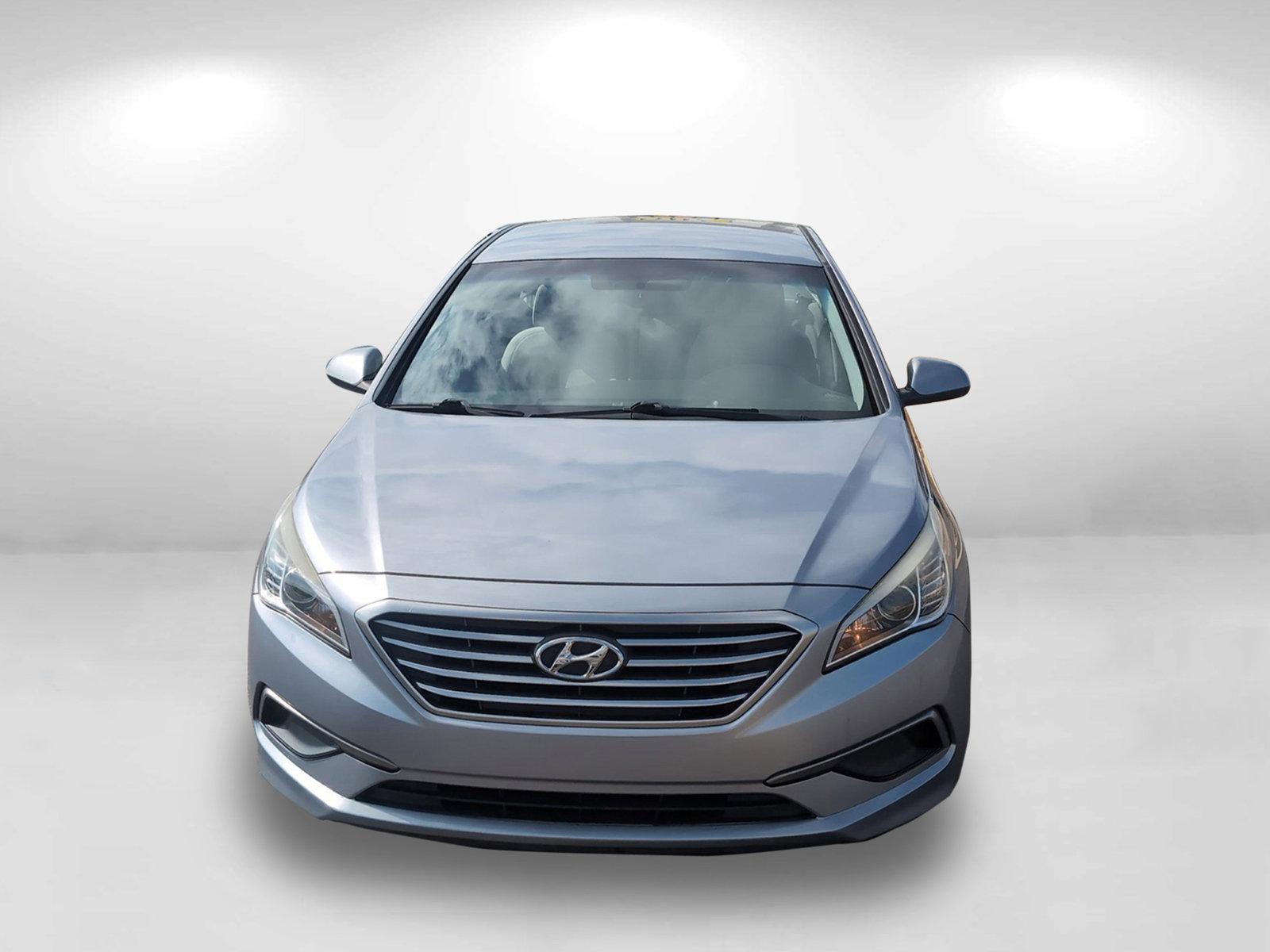 2016 /Gray Hyundai Sonata 2.4L SE (5NPE24AF3GH) with an Regular Unleaded I-4 2.4 L/144 engine, 6-Speed Automatic w/OD transmission, located at 521 Old Farm Lane Rd, Prattville, AL, 36066, (334) 325-1505, 32.482460, -86.416367 - 2016 Hyundai Sonata 2.4L SE - Photo#1