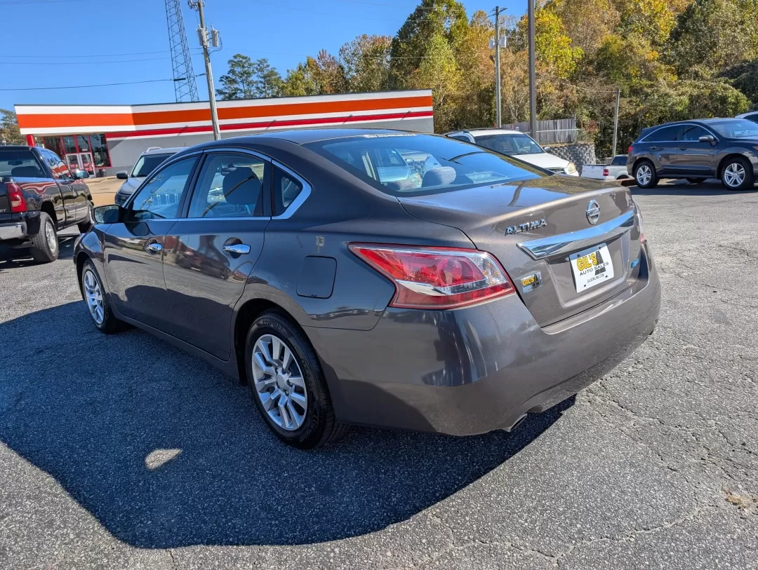 2013 /Charcoal Nissan Altima 2.5 S (1N4AL3AP0DC) with an Other engine, located at 3959 U.S. 80 W, Phenix City, AL, 36870, (334) 297-4885, 32.469296, -85.135185 - 2013 Nissan Altima 2.5 S - Photo#6