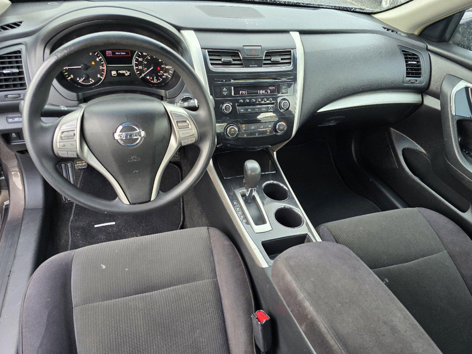 2013 /Charcoal Nissan Altima 2.5 S (1N4AL3AP0DC) with an Gas I4 2.5L/152 engine, 1-Speed Continuously Variable Ratio transmission, located at 3959 U.S. 80 W, Phenix City, AL, 36870, (334) 297-4885, 32.469296, -85.135185 - 2013 Nissan Altima 2.5 S - Photo#12