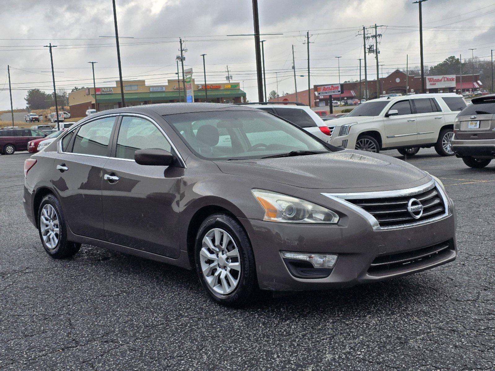 2013 /Charcoal Nissan Altima 2.5 S (1N4AL3AP0DC) with an Gas I4 2.5L/152 engine, 1-Speed Continuously Variable Ratio transmission, located at 3959 U.S. 80 W, Phenix City, AL, 36870, (334) 297-4885, 32.469296, -85.135185 - 2013 Nissan Altima 2.5 S - Photo#2