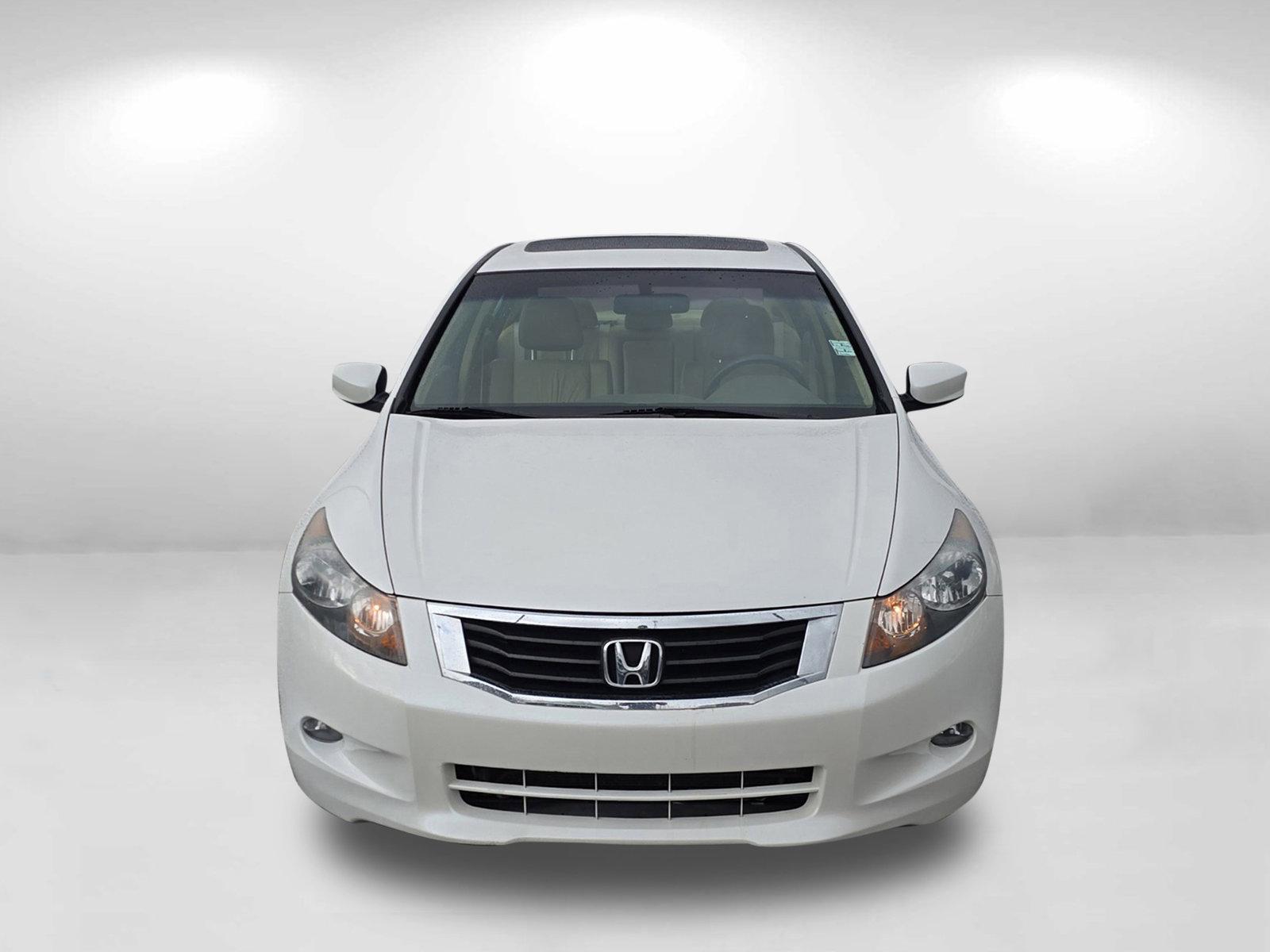 2010 Honda Accord Sdn EX-L (5KBCP3F81AB) with an Gas V6 3.5L/213 engine, 5-Speed Automatic transmission, located at 3959 U.S. 80 W, Phenix City, AL, 36870, (334) 297-4885, 32.469296, -85.135185 - 2010 Honda Accord Sdn EX-L - Photo#5