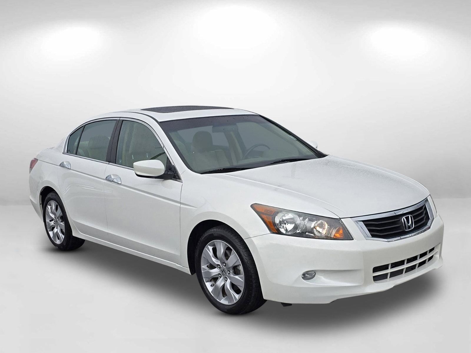 2010 Honda Accord Sdn EX-L (5KBCP3F81AB) with an Gas V6 3.5L/213 engine, 5-Speed Automatic transmission, located at 3959 U.S. 80 W, Phenix City, AL, 36870, (334) 297-4885, 32.469296, -85.135185 - 2010 Honda Accord Sdn EX-L - Photo#6