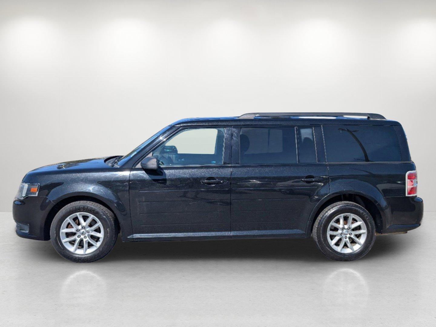 2013 Ford Flex SE (2FMGK5B80DB) with an Gas V6 3.5L/213 engine, 6-Speed Automatic transmission, located at 1430 Gateway Drive, Opelika, AL, 36801, (334) 239-0944, 32.637871, -85.409790 - 2013 Ford Flex SE - Photo#7