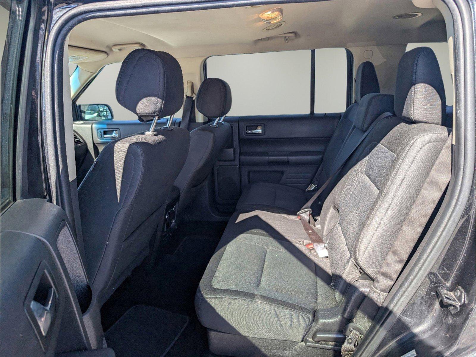 2013 Ford Flex SE (2FMGK5B80DB) with an Gas V6 3.5L/213 engine, 6-Speed Automatic transmission, located at 1430 Gateway Drive, Opelika, AL, 36801, (334) 239-0944, 32.637871, -85.409790 - 2013 Ford Flex SE - Photo#8