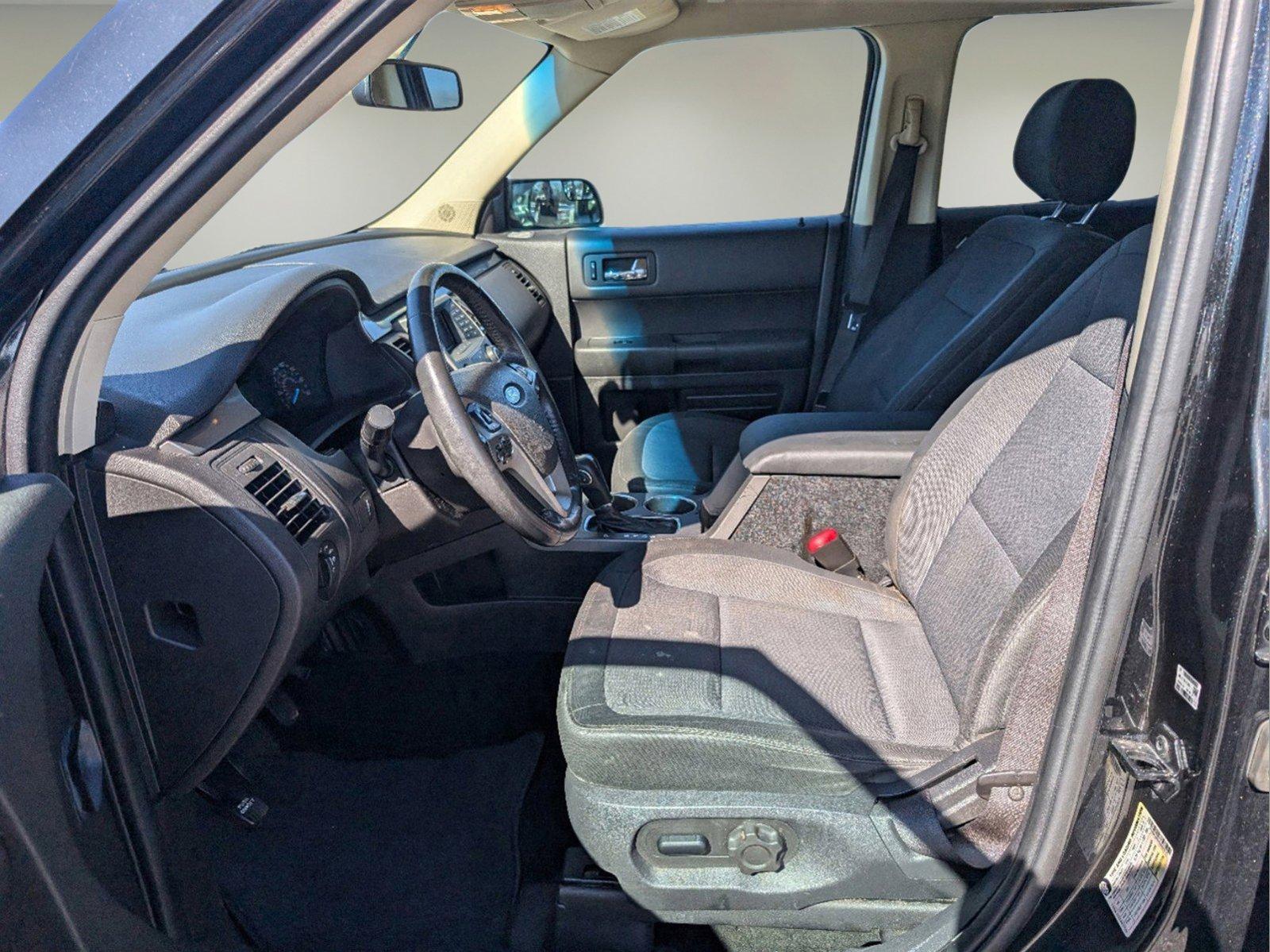 2013 Ford Flex SE (2FMGK5B80DB) with an Gas V6 3.5L/213 engine, 6-Speed Automatic transmission, located at 1430 Gateway Drive, Opelika, AL, 36801, (334) 239-0944, 32.637871, -85.409790 - 2013 Ford Flex SE - Photo#9
