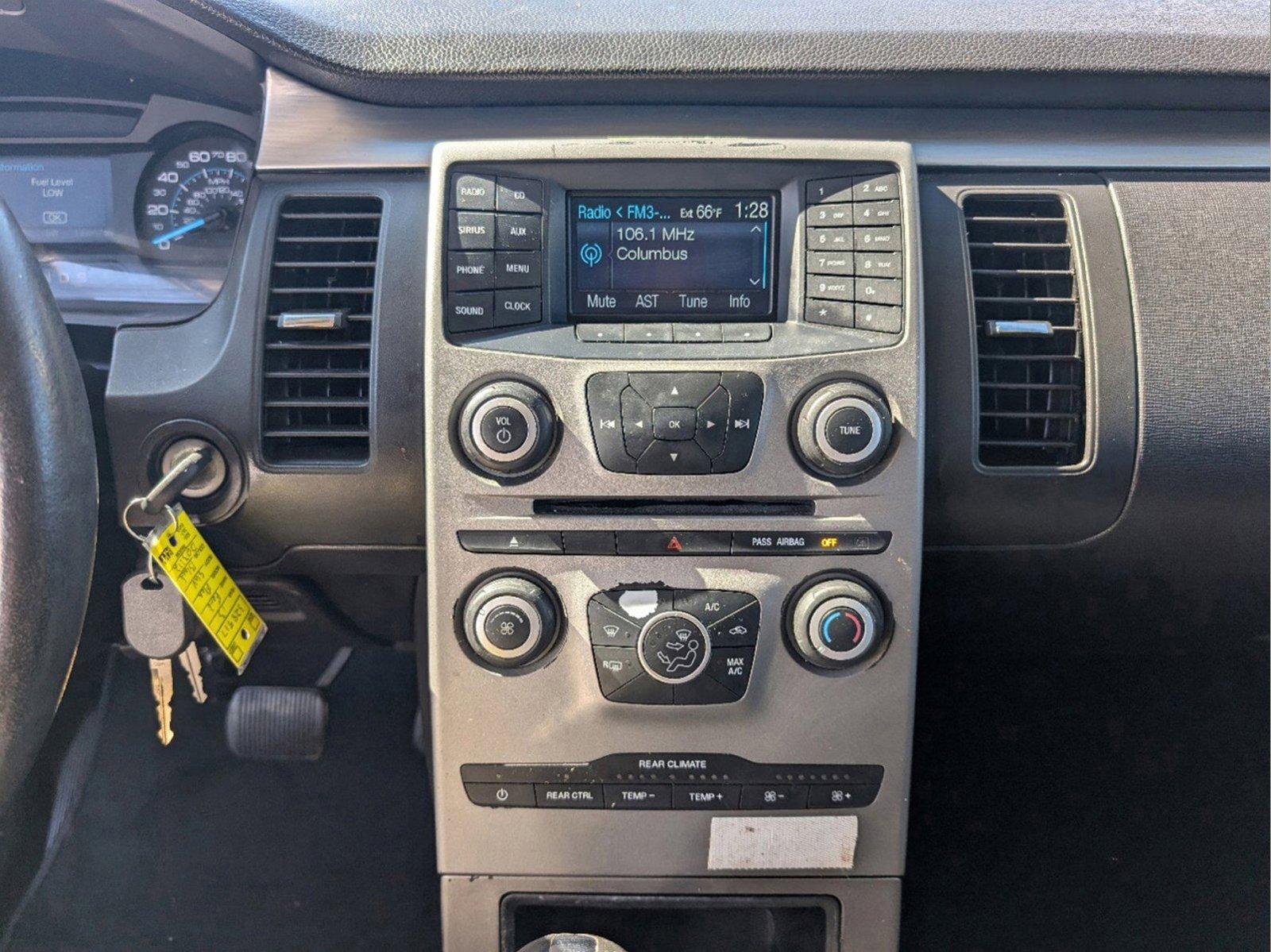 2013 Ford Flex SE (2FMGK5B80DB) with an Gas V6 3.5L/213 engine, 6-Speed Automatic transmission, located at 1430 Gateway Drive, Opelika, AL, 36801, (334) 239-0944, 32.637871, -85.409790 - 2013 Ford Flex SE - Photo#11