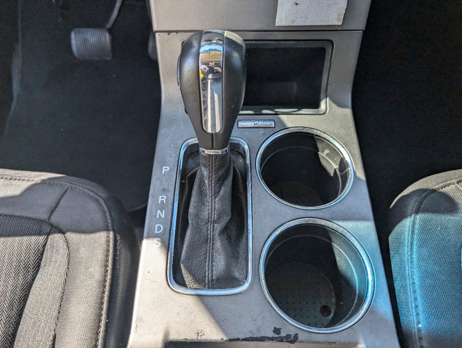 2013 Ford Flex SE (2FMGK5B80DB) with an Gas V6 3.5L/213 engine, 6-Speed Automatic transmission, located at 1430 Gateway Drive, Opelika, AL, 36801, (334) 239-0944, 32.637871, -85.409790 - 2013 Ford Flex SE - Photo#15