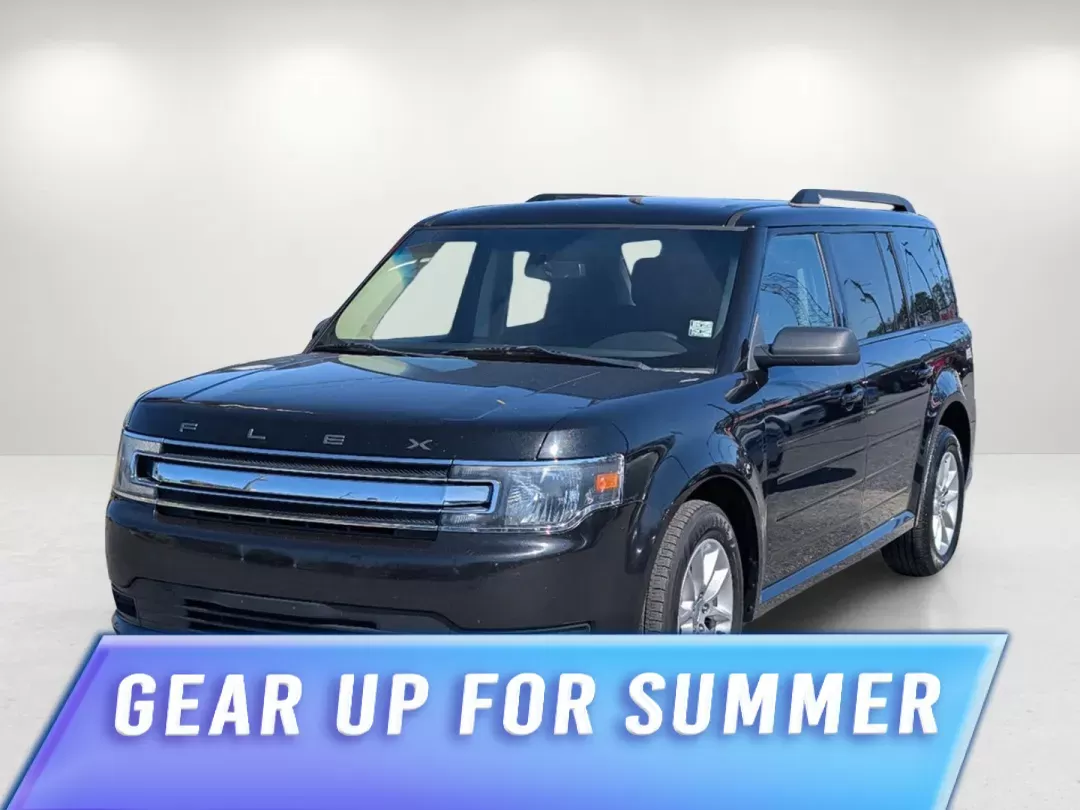 2013 Ford Flex SE (2FMGK5B80DB) with an Gas V6 3.5L/213 engine, 6-Speed Automatic transmission, located at 1430 Gateway Drive, Opelika, AL, 36801, (334) 239-0944, 32.637871, -85.409790 - 2013 Ford Flex SE - Photo#0