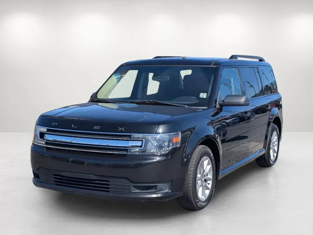 2013 Ford Flex SE (2FMGK5B80DB) with an Gas V6 3.5L/213 engine, 6-Speed Automatic transmission, located at 1430 Gateway Drive, Opelika, AL, 36801, (334) 239-0944, 32.637871, -85.409790 - 2013 Ford Flex SE - Photo#1