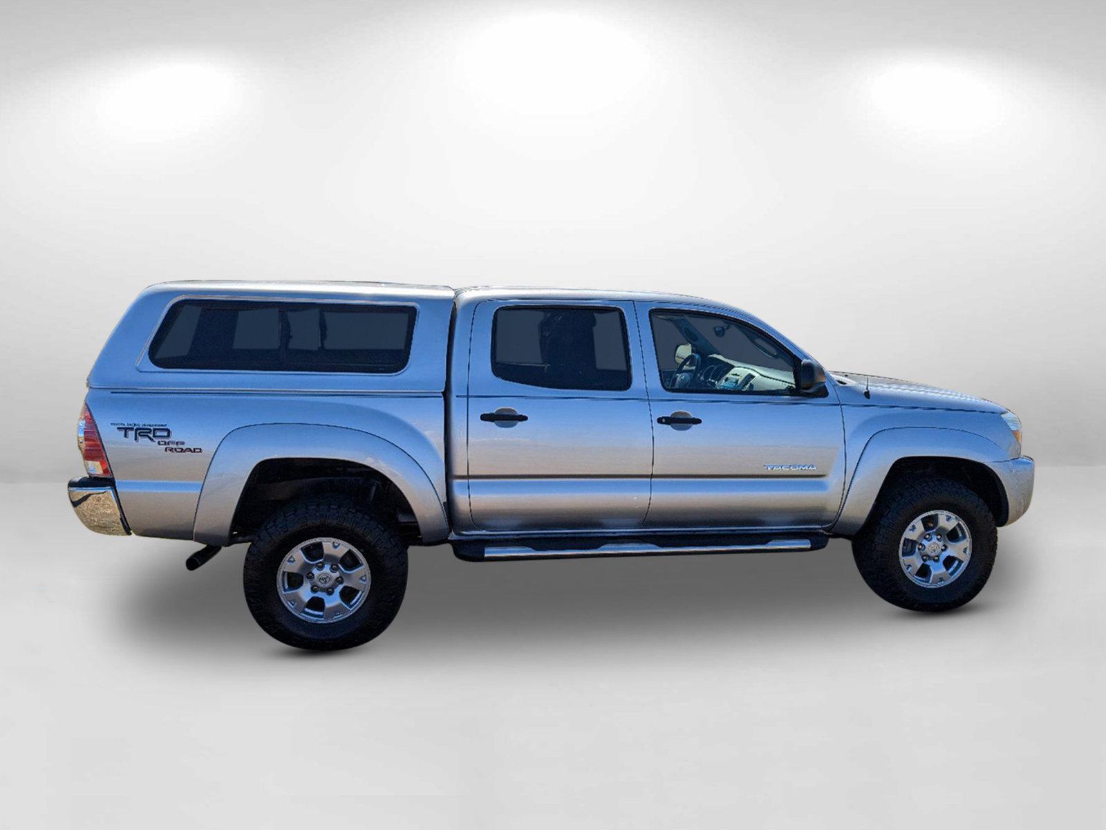 2007 Toyota Tacoma (3TMLU42NX7M) with an Gas V6 4.0L/241 engine, located at 3959 U.S. 80 W, Phenix City, AL, 36870, (334) 297-4885, 32.469296, -85.135185 - 2007 Toyota Tacoma - Photo#9