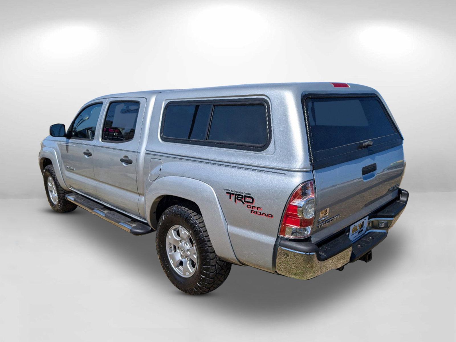 2007 Toyota Tacoma (3TMLU42NX7M) with an Gas V6 4.0L/241 engine, located at 3959 U.S. 80 W, Phenix City, AL, 36870, (334) 297-4885, 32.469296, -85.135185 - 2007 Toyota Tacoma - Photo#6