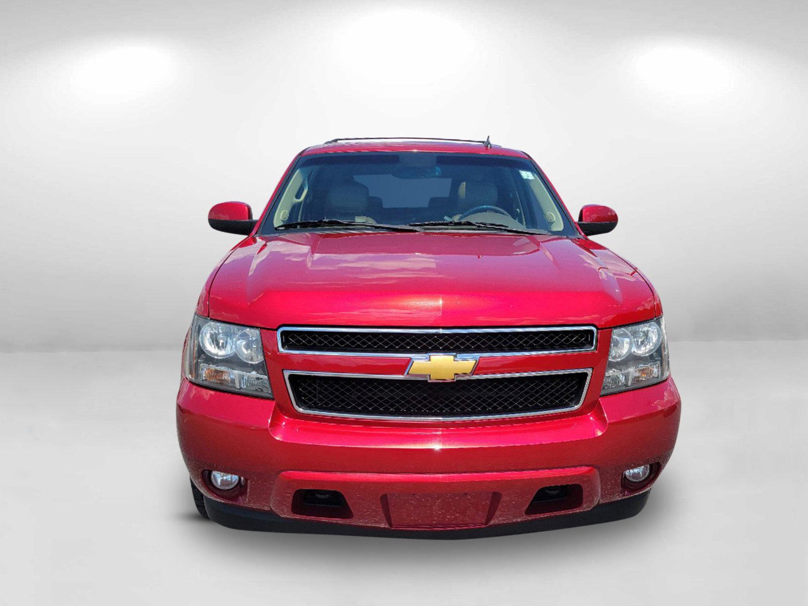 2012 Crystal Red Tintcoat /Light Cashmere/Dark Cashmere Chevrolet Tahoe LT (1GNSKBE05CR) with an Gas/Ethanol V8 5.3L/323 engine, 6-Speed Automatic w/OD transmission, located at 5115 14th Ave., Columbus, GA, 31904, (706) 323-0345, 32.511494, -84.971046 - 2012 Chevrolet Tahoe LT - Photo#5