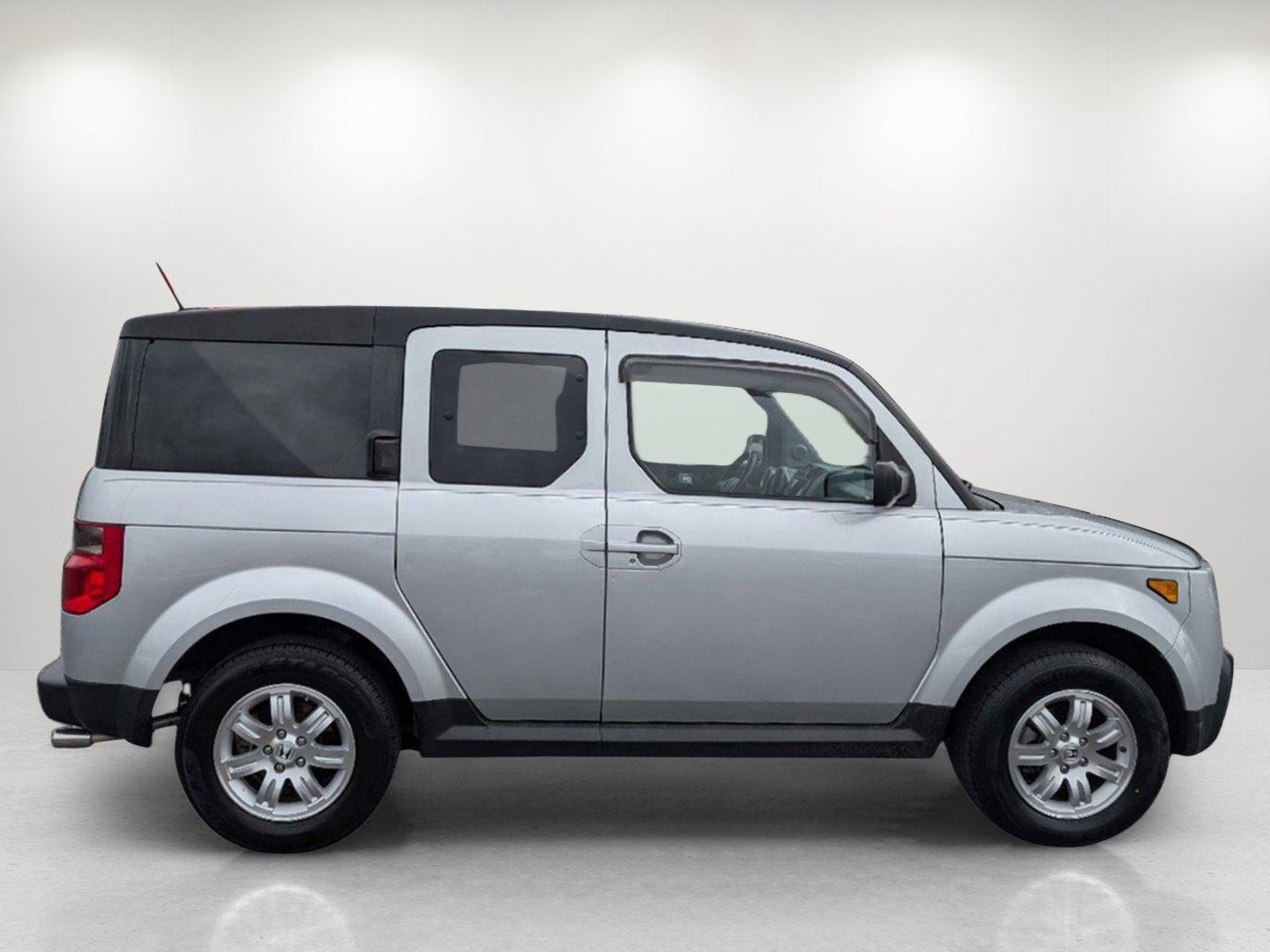 2008 Honda Element EX (5J6YH18788L) with an Gas I4 2.4L/144 engine, 5-Speed Automatic w/OD transmission, located at 1430 Gateway Drive, Opelika, AL, 36801, (334) 239-0944, 32.637871, -85.409790 - 2008 Honda Element EX - Photo#3