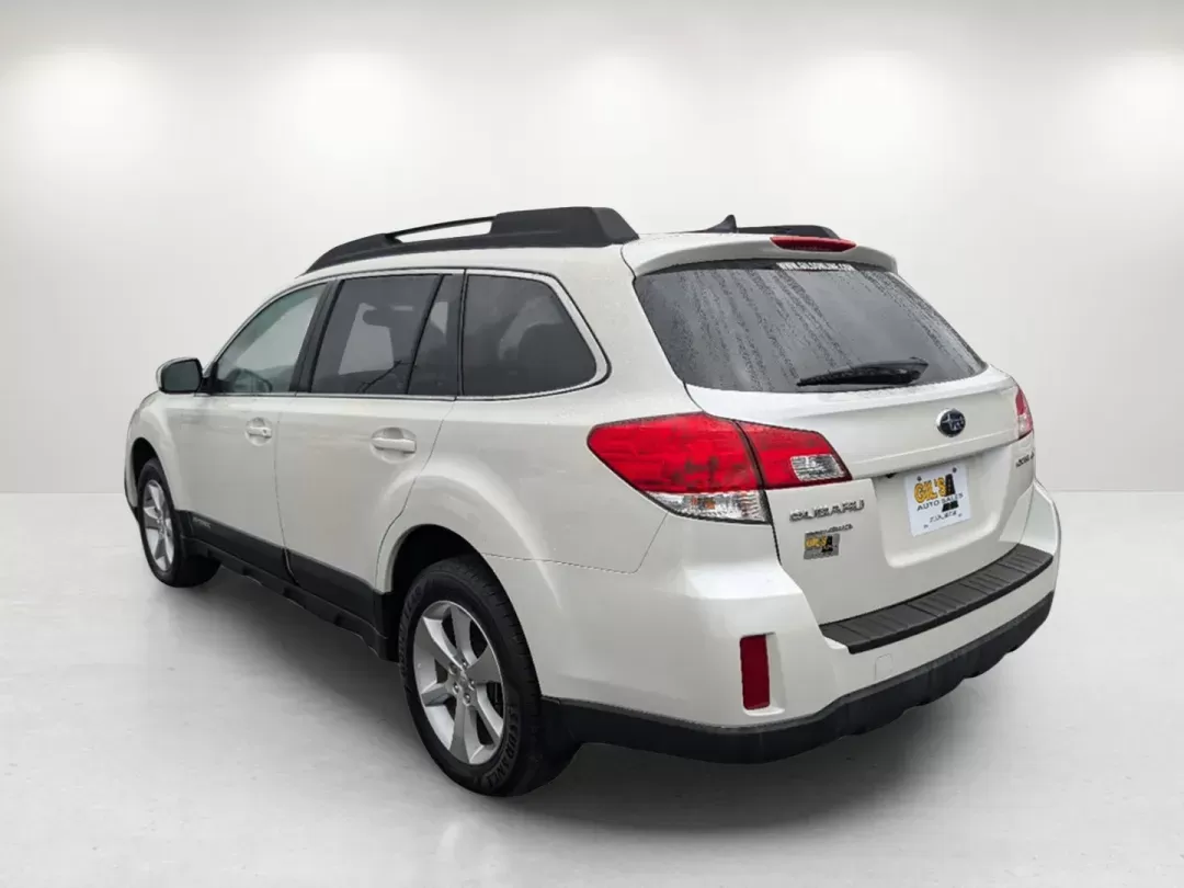 2014 /Warm Ivory Subaru Outback 2.5i Limited (4S4BRCLC8E3) with an Regular Unleaded H-4 2.5 L/152 engine, 6-Speed CVT w/OD transmission, located at 5115 14th Ave., Columbus, GA, 31904, (706) 323-0345, 32.511494, -84.971046 - 2014 Subaru Outback 2.5i Limited - Photo#6