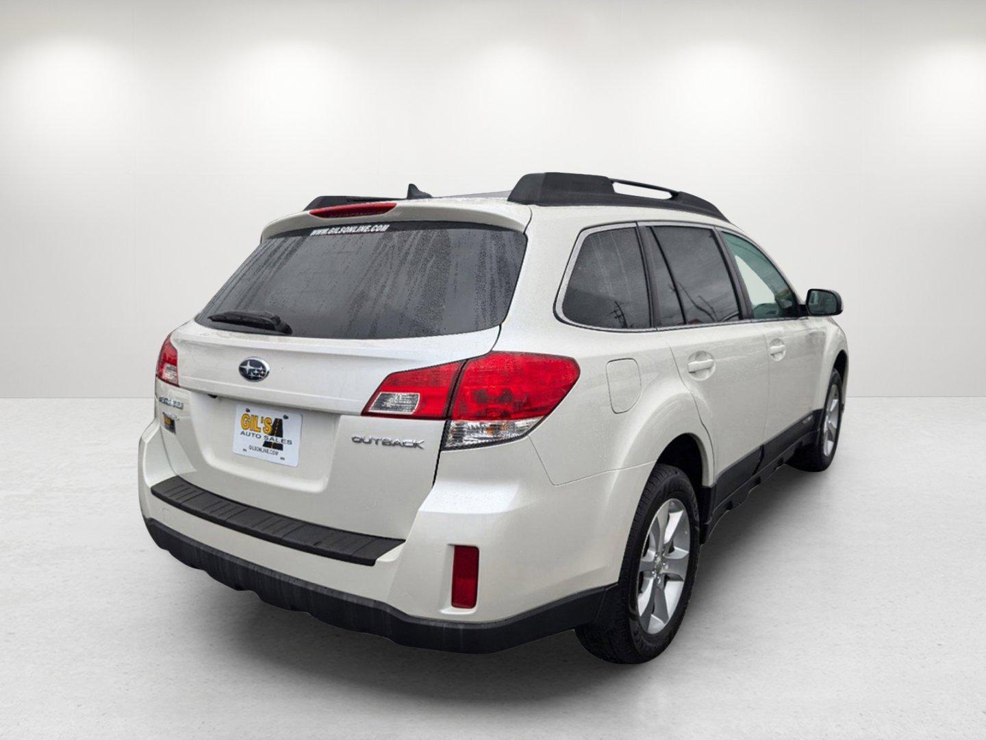 2014 /Warm Ivory Subaru Outback 2.5i Limited (4S4BRCLC8E3) with an Regular Unleaded H-4 2.5 L/152 engine, 6-Speed CVT w/OD transmission, located at 5115 14th Ave., Columbus, GA, 31904, (706) 323-0345, 32.511494, -84.971046 - 2014 Subaru Outback 2.5i Limited - Photo#4