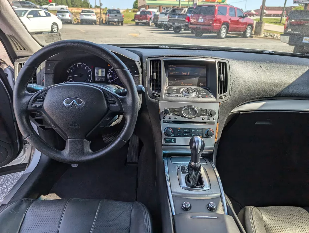 2011 /Graphite Infiniti G37 Sedan Journey (JN1CV6AP3BM) with an Gas V6 3.7L/225 engine, 7-Speed Automatic w/OD transmission, located at 3959 U.S. 80 W, Phenix City, AL, 36870, (334) 297-4885, 32.469296, -85.135185 - 2011 Infiniti G37 Sedan Journey - Photo#11