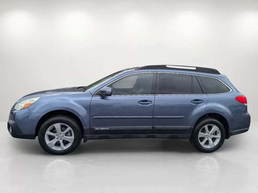 2014 /Warm Ivory Subaru Outback 2.5i Limited (4S4BRCLC0E3) with an Regular Unleaded H-4 2.5 L/152 engine, 6-Speed CVT w/OD transmission, located at 5115 14th Ave., Columbus, GA, 31904, (706) 323-0345, 32.511494, -84.971046 - 2014 Subaru Outback 2.5i Limited - Photo#7