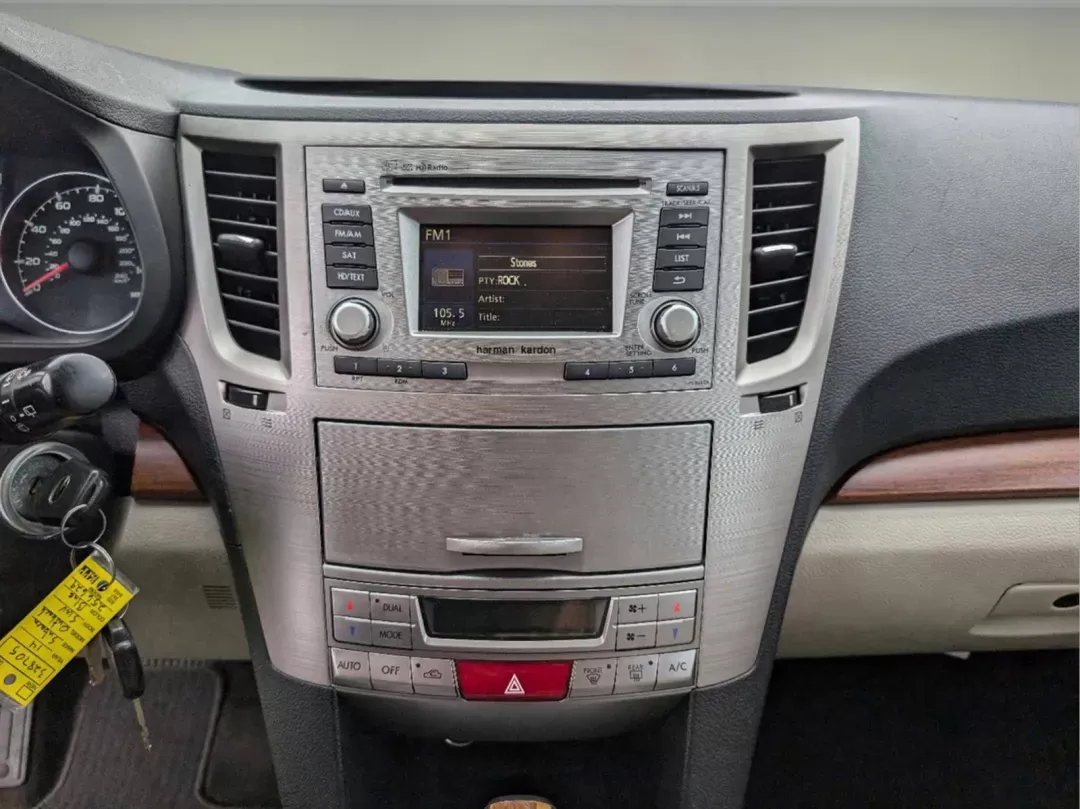2014 /Warm Ivory Subaru Outback 2.5i Limited (4S4BRCLC0E3) with an Regular Unleaded H-4 2.5 L/152 engine, 6-Speed CVT w/OD transmission, located at 5115 14th Ave., Columbus, GA, 31904, (706) 323-0345, 32.511494, -84.971046 - 2014 Subaru Outback 2.5i Limited - Photo#12