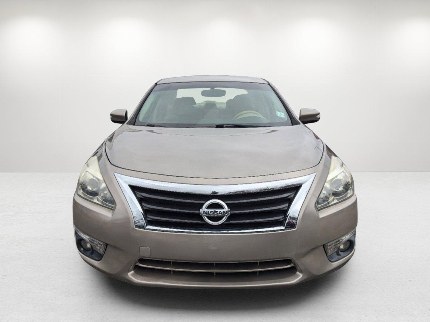 2014 /Beige Nissan Altima 2.5 SL (1N4AL3AP0EC) with an Regular Unleaded I-4 2.5 L/152 engine, 1-Speed CVT w/OD transmission, located at 804 22nd Ave, Phenix City, AL, 36870, (334) 297-1860, 32.484749, -85.024475 - 2014 Nissan Altima 2.5 SL - Photo#1