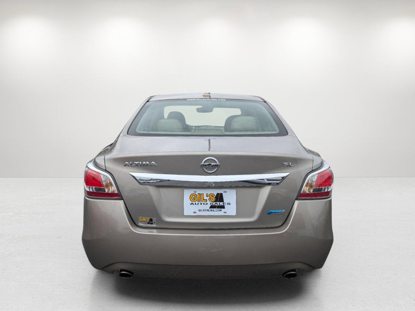 2014 /Beige Nissan Altima 2.5 SL (1N4AL3AP0EC) with an Regular Unleaded I-4 2.5 L/152 engine, 1-Speed CVT w/OD transmission, located at 804 22nd Ave, Phenix City, AL, 36870, (334) 297-1860, 32.484749, -85.024475 - 2014 Nissan Altima 2.5 SL - Photo#5