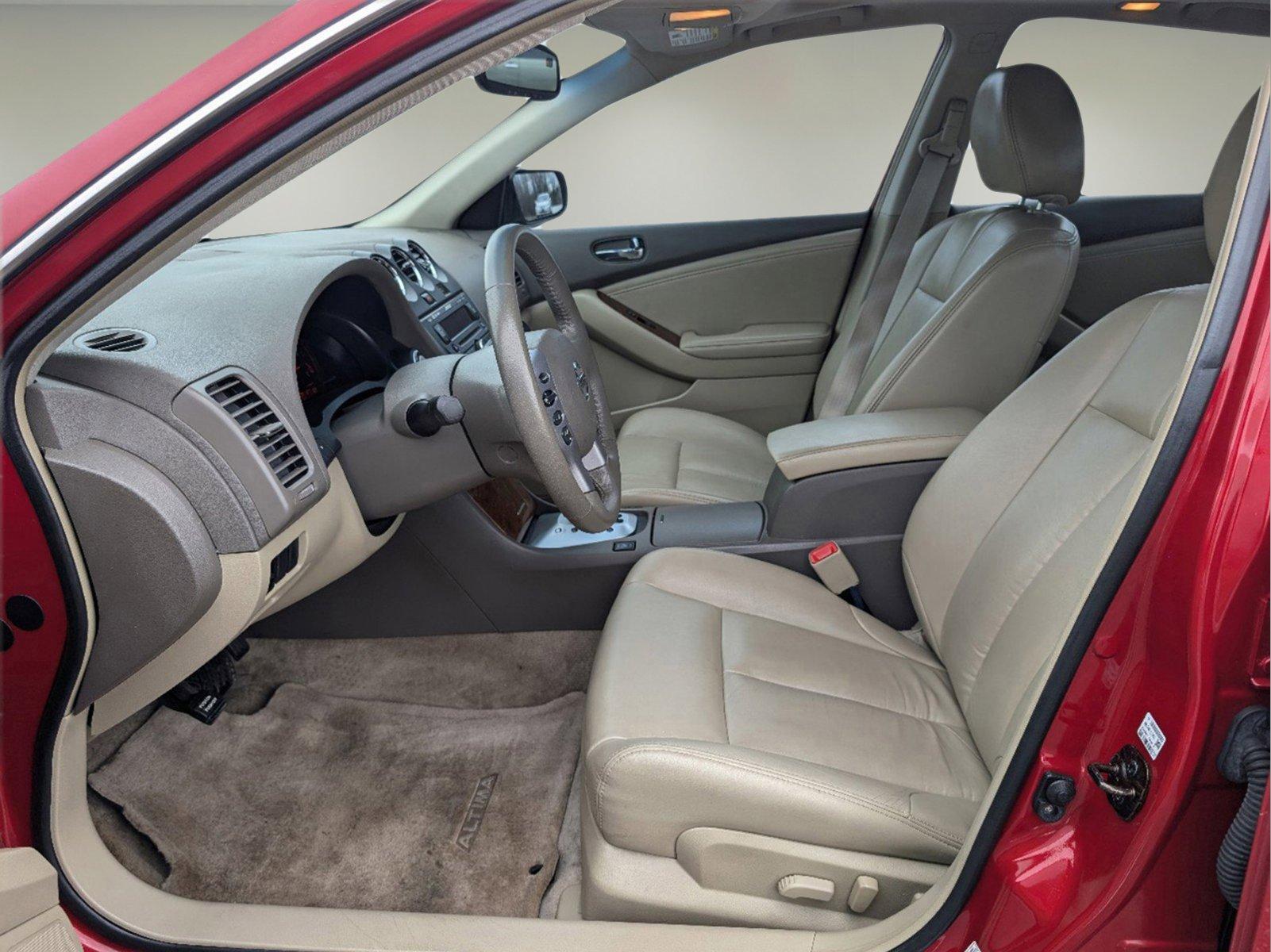 2009 /Blonde Nissan Altima 2.5 SL (1N4AL21E19N) with an Gas I4 2.5L/ engine, 1-Speed Continuously Variable transmission, located at 7000 Northlake Connector, Columbus, GA, 31904, (706) 987-8085, 32.524975, -84.978134 - 2009 Nissan Altima 2.5 SL - Photo#9