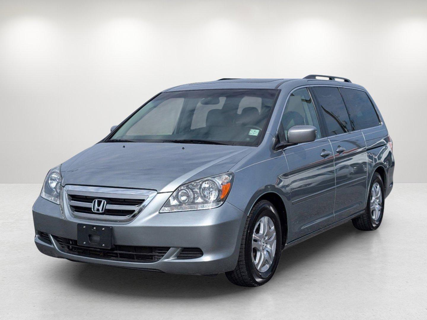 2007 Honda Odyssey EX-L (5FNRL38607B) with an Gas V6 3.5L/212 engine, 5-Speed Automatic transmission, located at 7000 Northlake Connector, Columbus, GA, 31904, (706) 987-8085, 32.524975, -84.978134 - 2007 Honda Odyssey EX-L - Photo#0