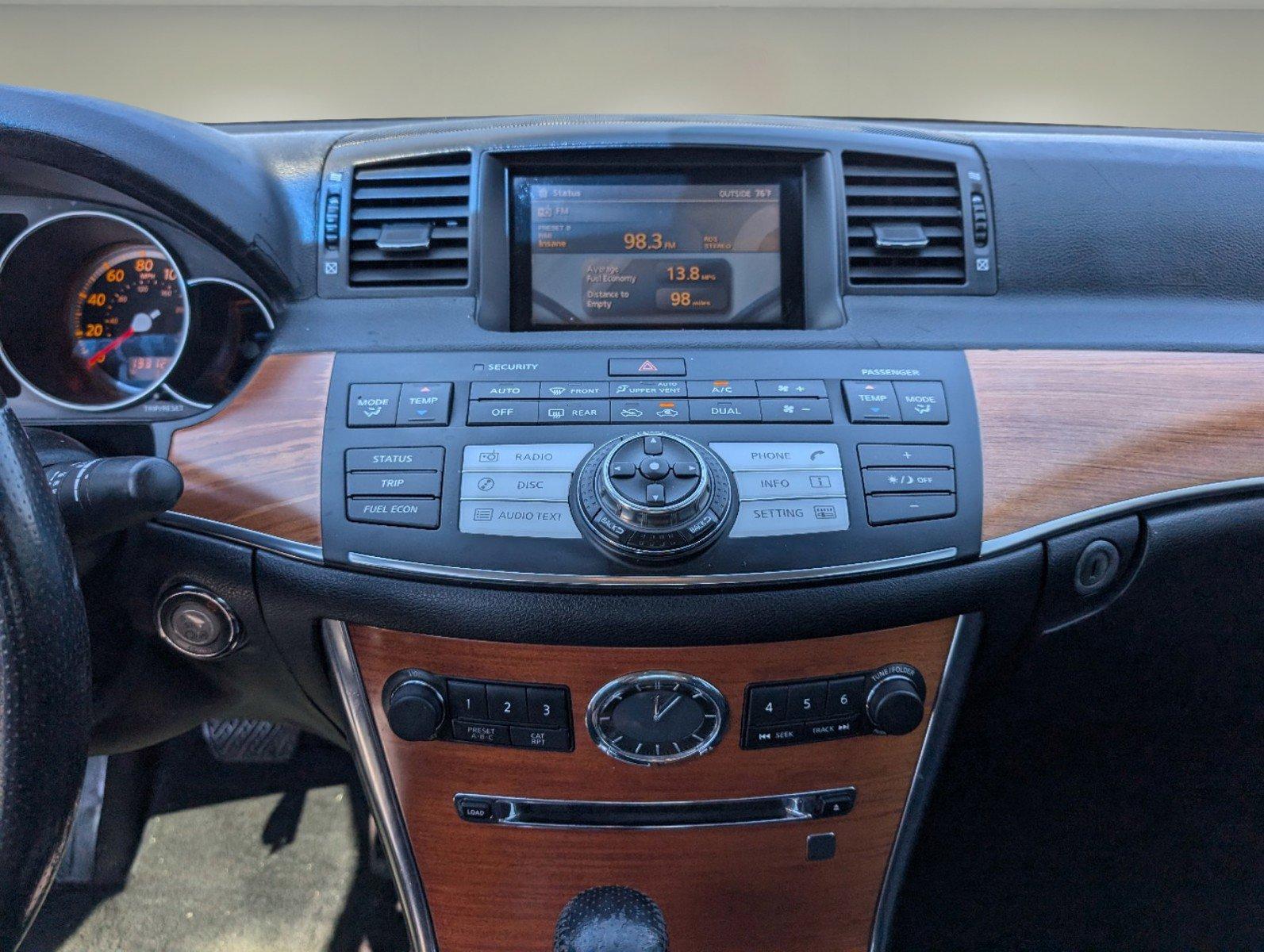 2007 Infiniti M35 (JNKAY01E77M) with an Gas V6 3.5L/214 engine, 5-Speed Automatic transmission, located at 1430 Gateway Drive, Opelika, AL, 36801, (334) 239-0944, 32.637871, -85.409790 - 2007 Infiniti M35 - Photo#14