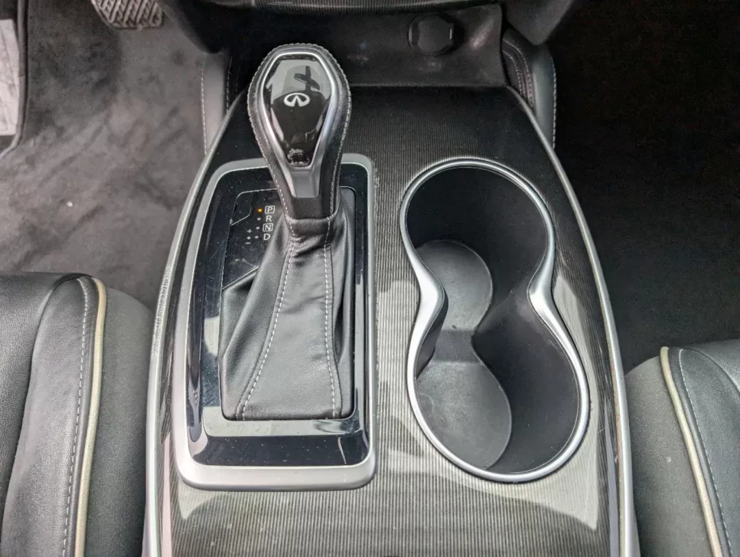 2018 /Graphite Infiniti QX60 (5N1DL0MMXJC) with an Premium Unleaded V-6 3.5 L/213 engine, 1-Speed CVT w/OD transmission, located at 3959 U.S. 80 W, Phenix City, AL, 36870, (334) 297-4885, 32.469296, -85.135185 - 2018 Infiniti QX60 - Photo#15