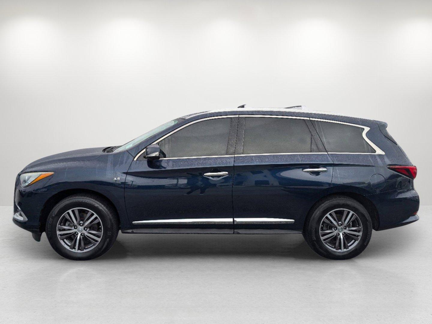 2018 /Graphite Infiniti QX60 (5N1DL0MMXJC) with an Premium Unleaded V-6 3.5 L/213 engine, 1-Speed CVT w/OD transmission, located at 7000 Northlake Connector, Columbus, GA, 31904, (706) 987-8085, 32.524975, -84.978134 - 2018 Infiniti QX60 - Photo#7